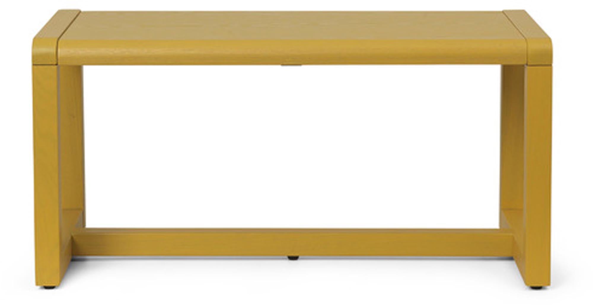 Entdecke die Little Architect Bank von Ferm Living – eine stilvolle Sitzgelegenheit aus FSC® zertifiziertem Eschenfurnier, ideal für kreative Kinder.