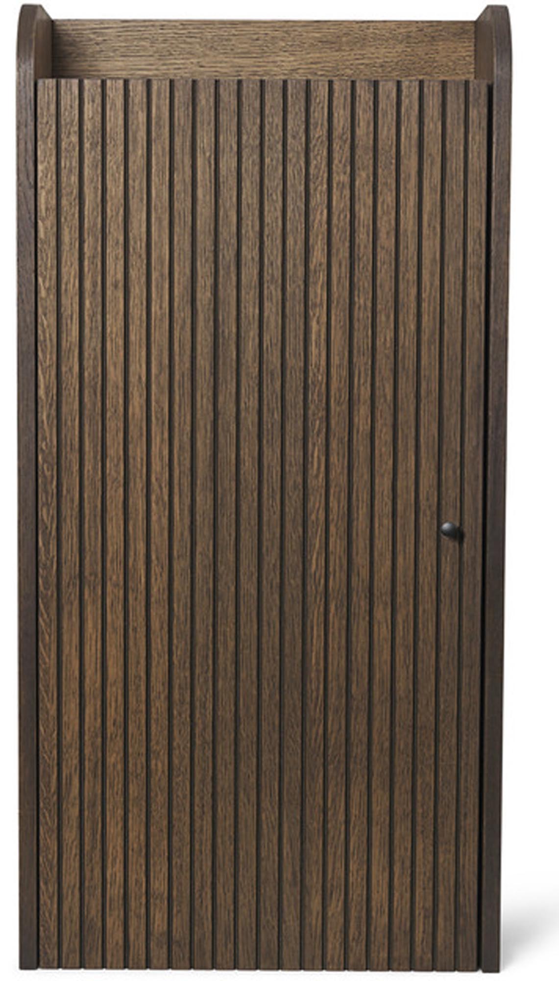 Eleganter Sill Wandschrank von Ferm Living für moderne Räume.
