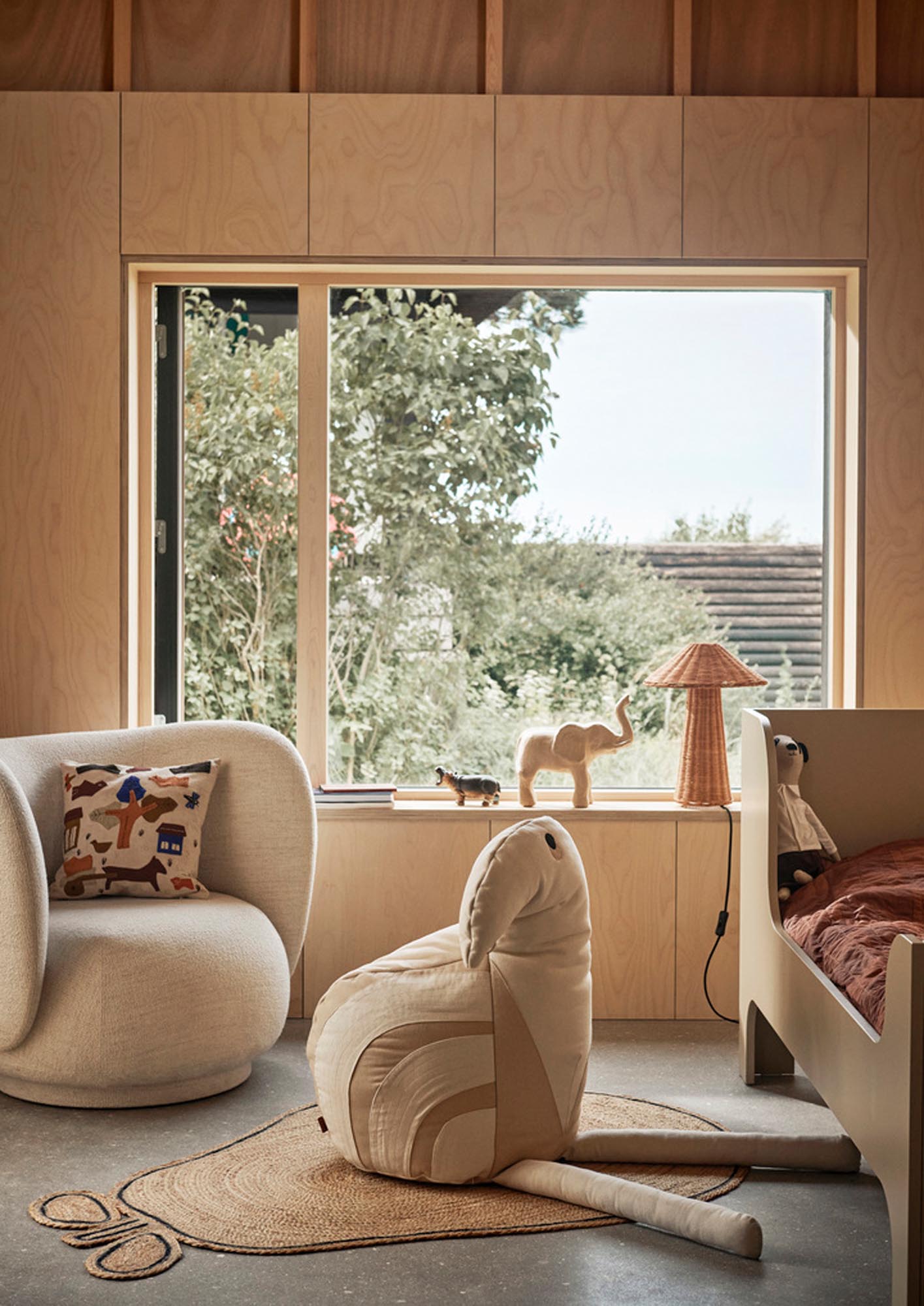 Natürliche Dou Tischleuchte aus Rattan, skandinavisches Design.