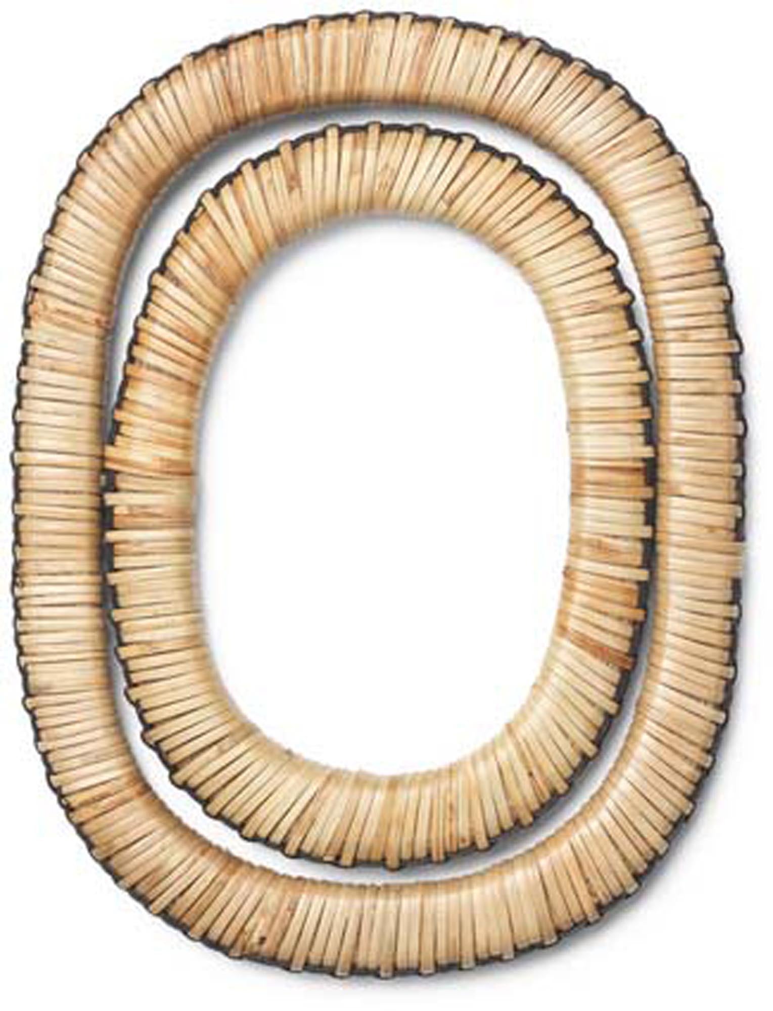 Stilvolle Weave Untersetzer aus Rattan und Mangoholz, schützen Tische und setzen Boho-Akzente. Ideal für heisse Töpfe.