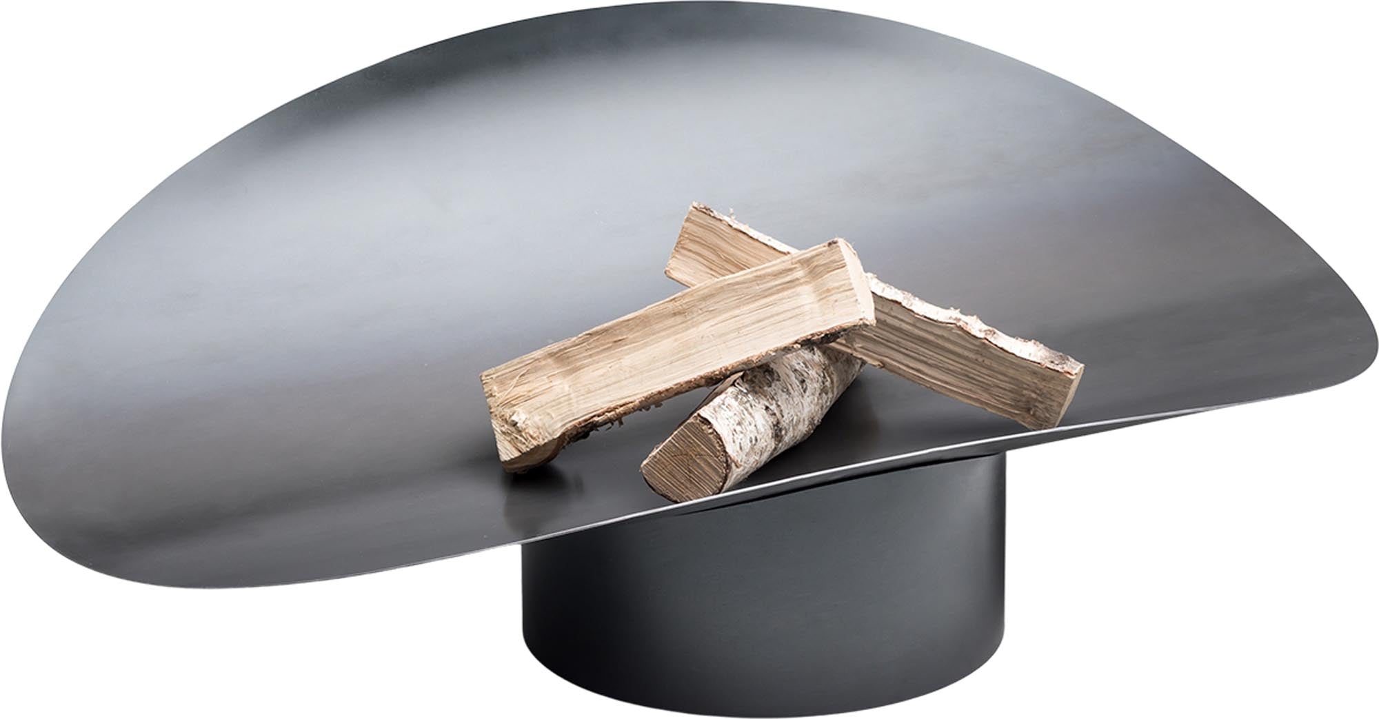 Die ELLIPSE Feuerschale von Höfats vereint skulpturales Design mit praktischer Funktionalität. Ideal für jeden Garten!