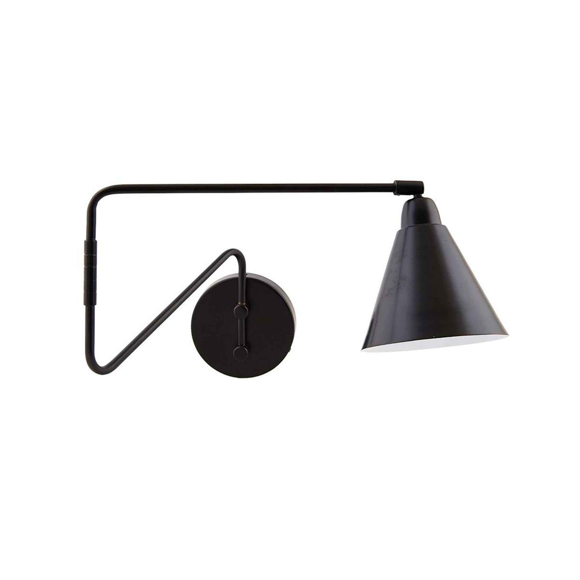 Moderne Wandleuchte "Game" von House Doctor in stilvollem Schwarz, perfekt für kreative Lichtakzente und zeitgemäße Inneneinrichtung.
