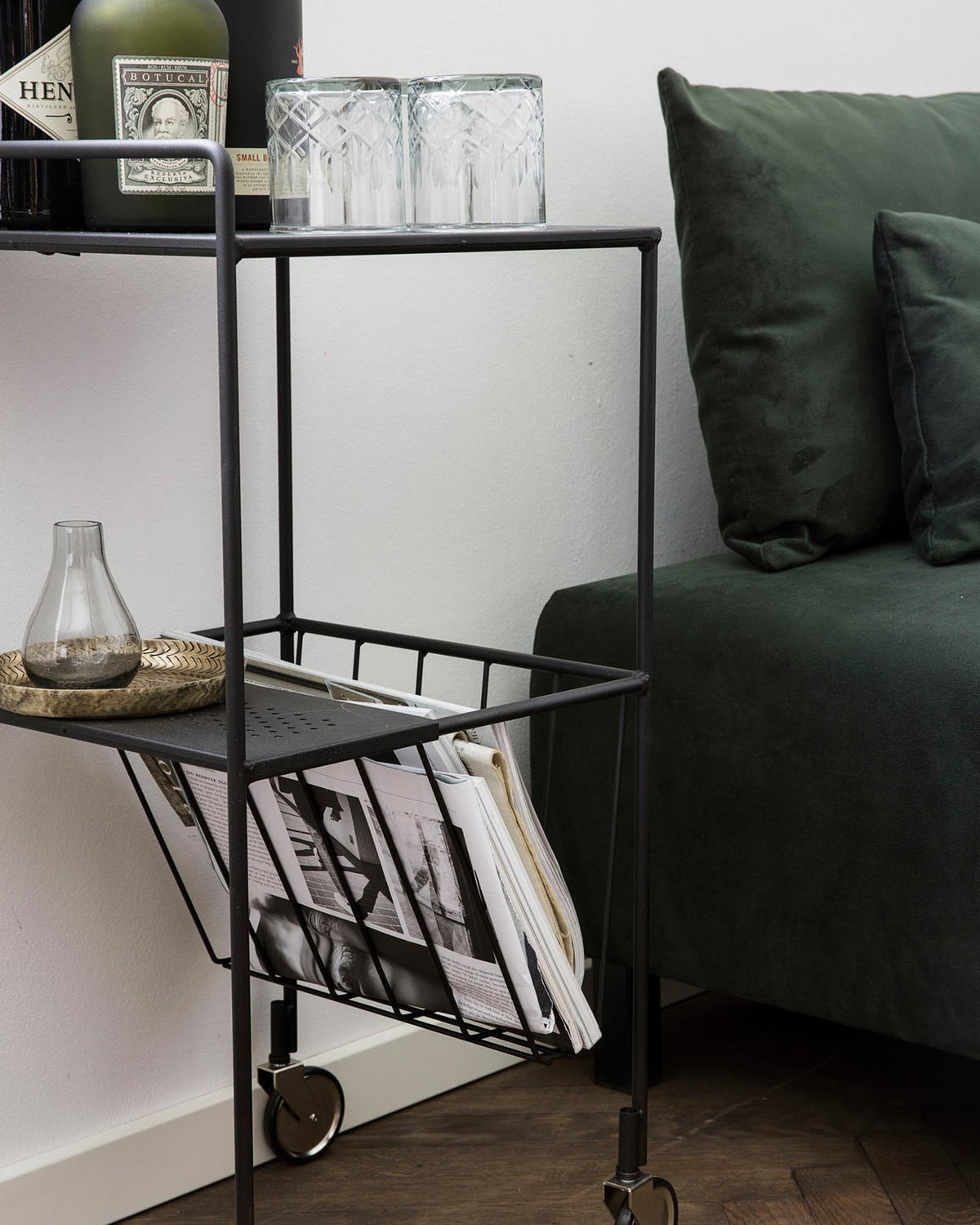 Trolley, Use in Schwarz präsentiert im Onlineshop von KAQTU Design AG. Servierwagen ist von House Doctor