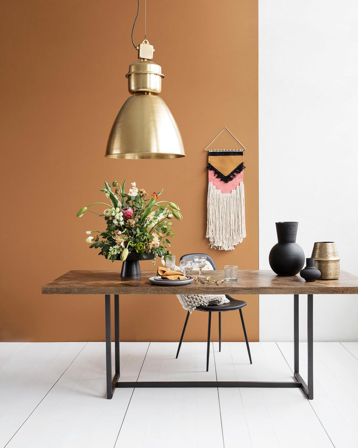 Esstisch, Kant in Dunkelbraun präsentiert im Onlineshop von KAQTU Design AG. Esstisch ist von House Doctor