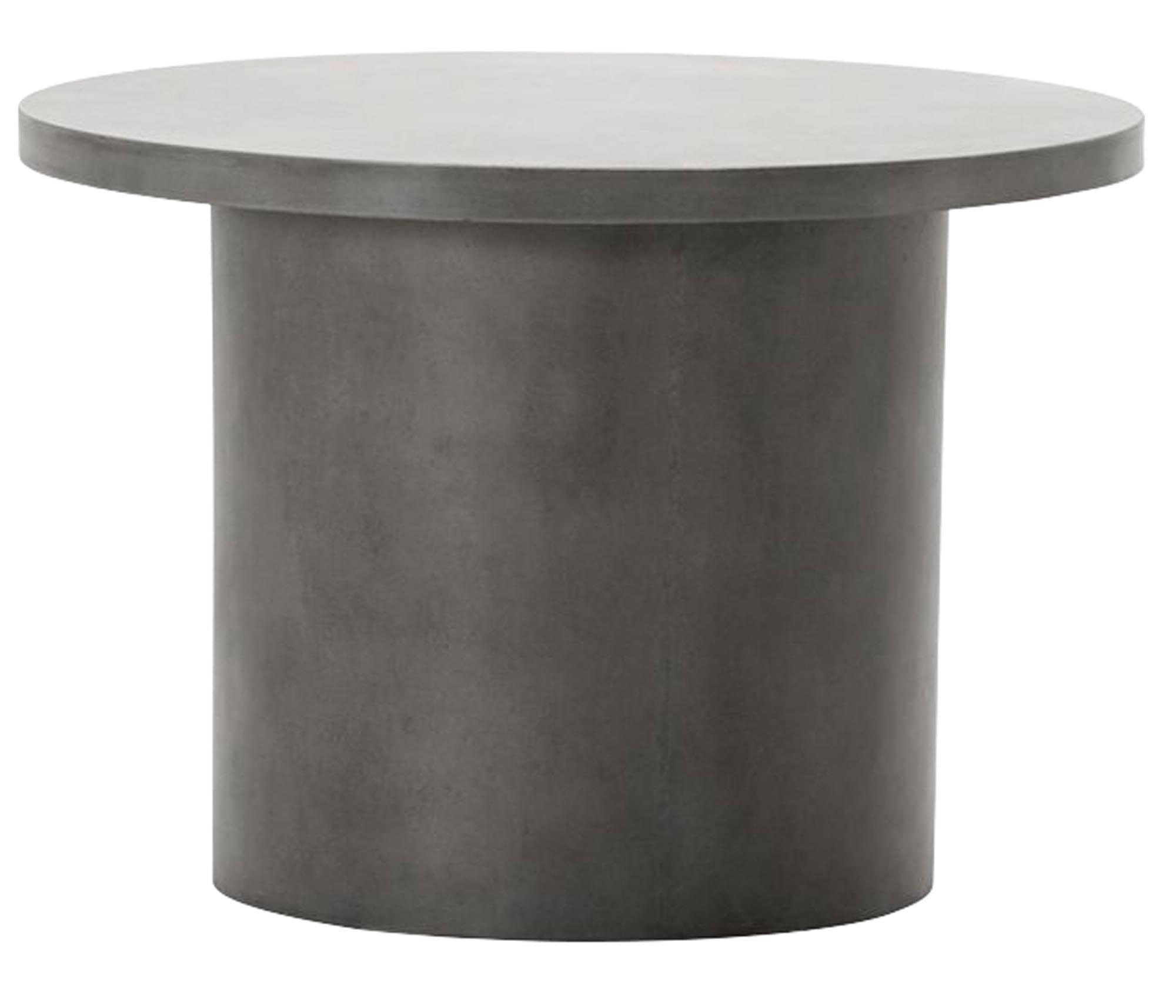 Betontisch Stone von House Doctor: Minimalistisch, industriell, für drinnen & draussen, handgefertigt, 30 kg.