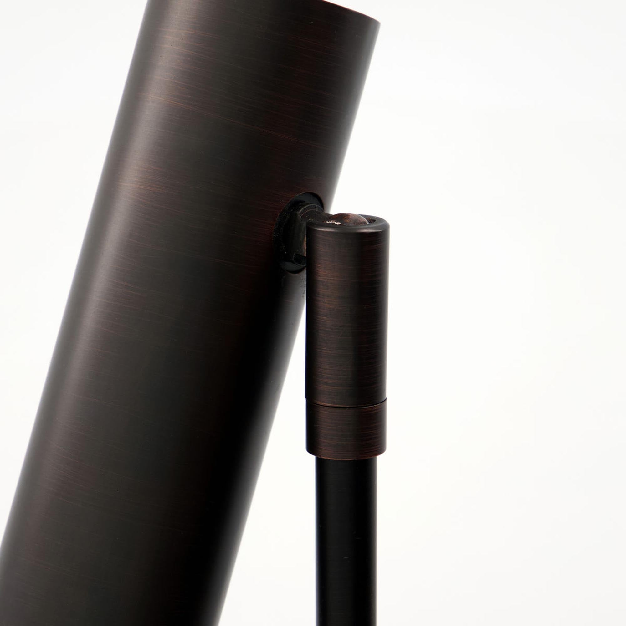 Vintage Stehlampe HDNorm in Schwarz von House Doctor, stilvoll.