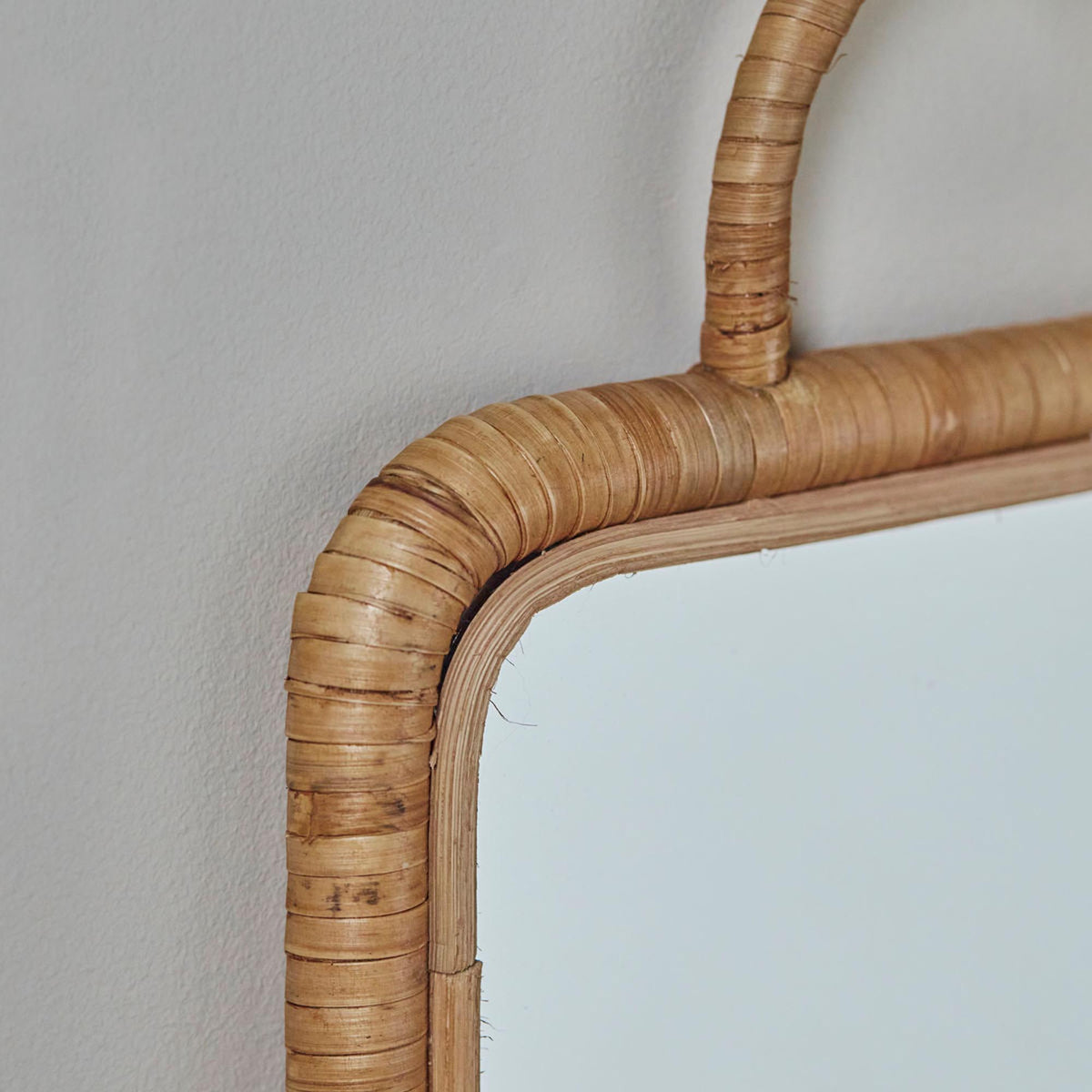 Spiegel mit Rahmen, MKBaki, Natur in Natur präsentiert im Onlineshop von KAQTU Design AG. Wandspiegel ist von Meraki