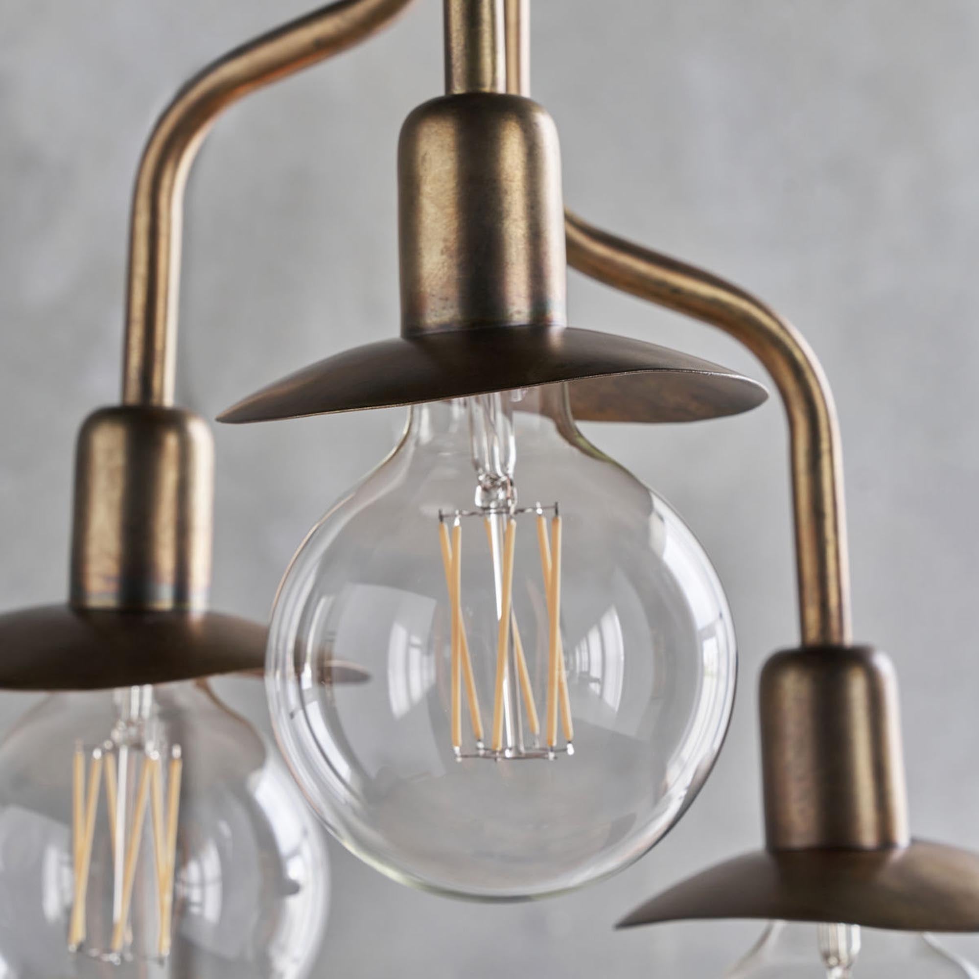 HDHana Lampe von House Doctor: Messing-Design für zeitlose Eleganz.