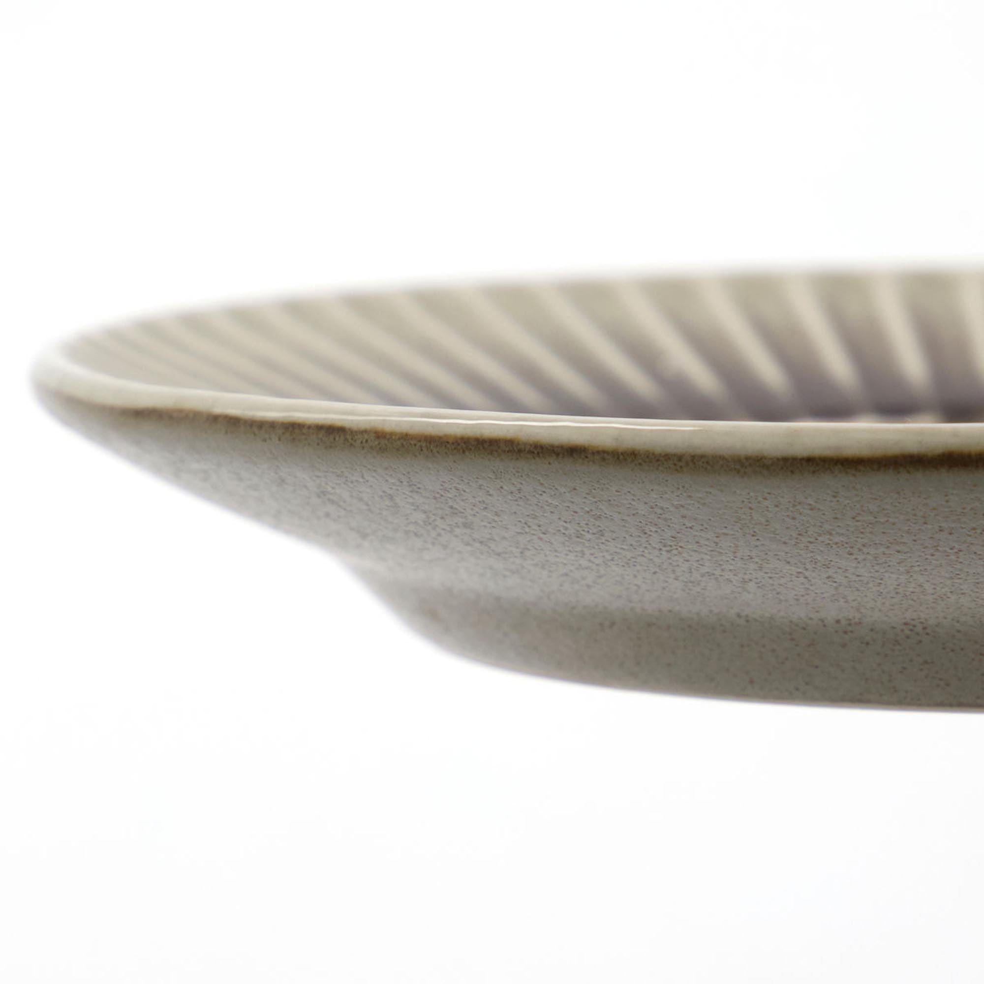 Eleganter HDPleat Kuchenteller von House Doctor in Grau/Braun.