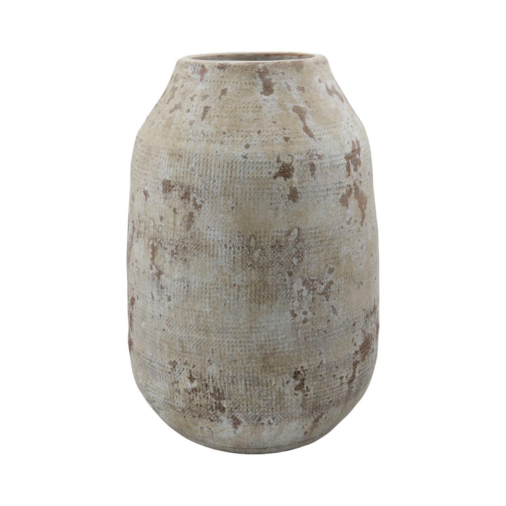 Entdecke die HDHafe Vase von House Doctor in Beige. Handgefertigte Terrakotta, rustikales Finish, ideal für Blumen und Dekoration.