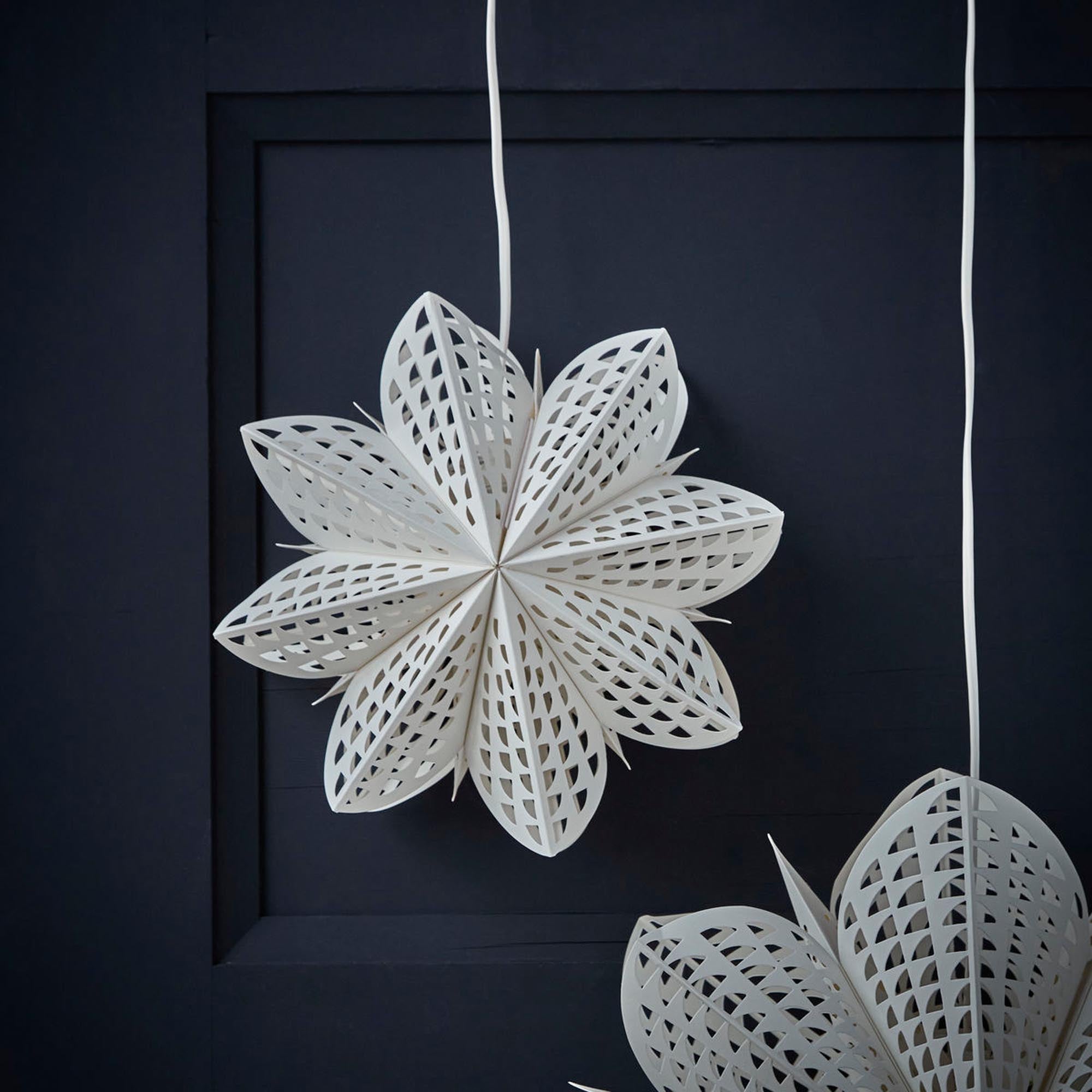 Eleganter weisser Stern von House Doctor für stilvolle Dekorationen.