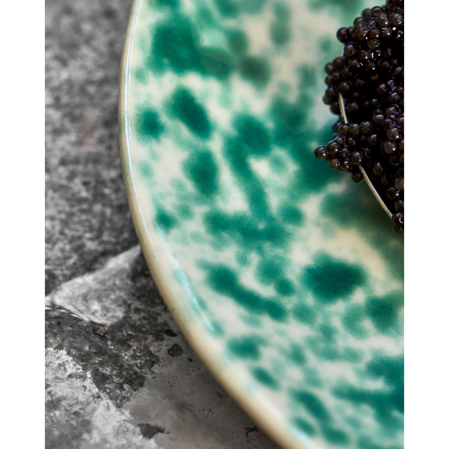 Stilvoller Kuchenteller HDDiva in Grün von House Doctor, perfekt für elegante Tischdekoration und Servieren von Desserts.