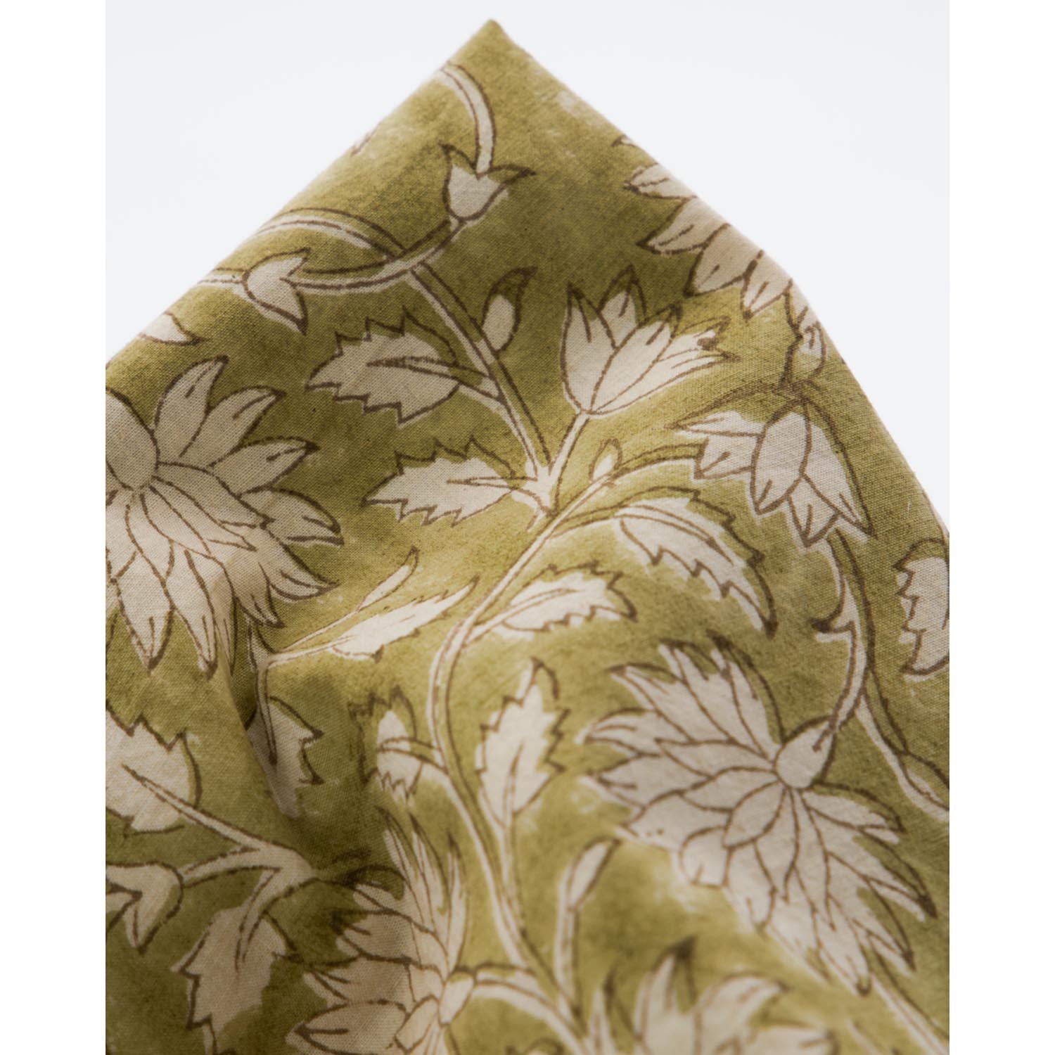 Elegante grüne Tischdecke von House Doctor, ideal für besondere Anlässe und um eine stilvolle Atmosphäre zu schaffen.