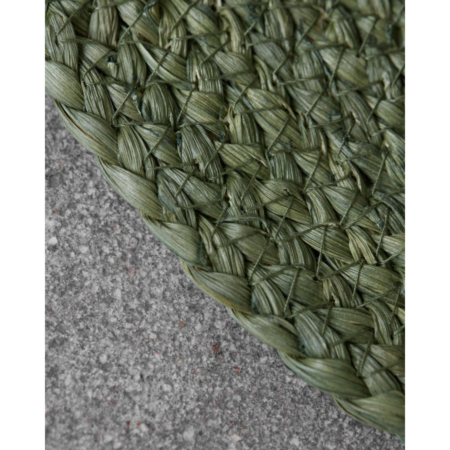 Das grüne Tischset HDCircle von House Doctor besticht durch modernes Design und Funktionalität, ideal für stilvolle Tischdekoration.