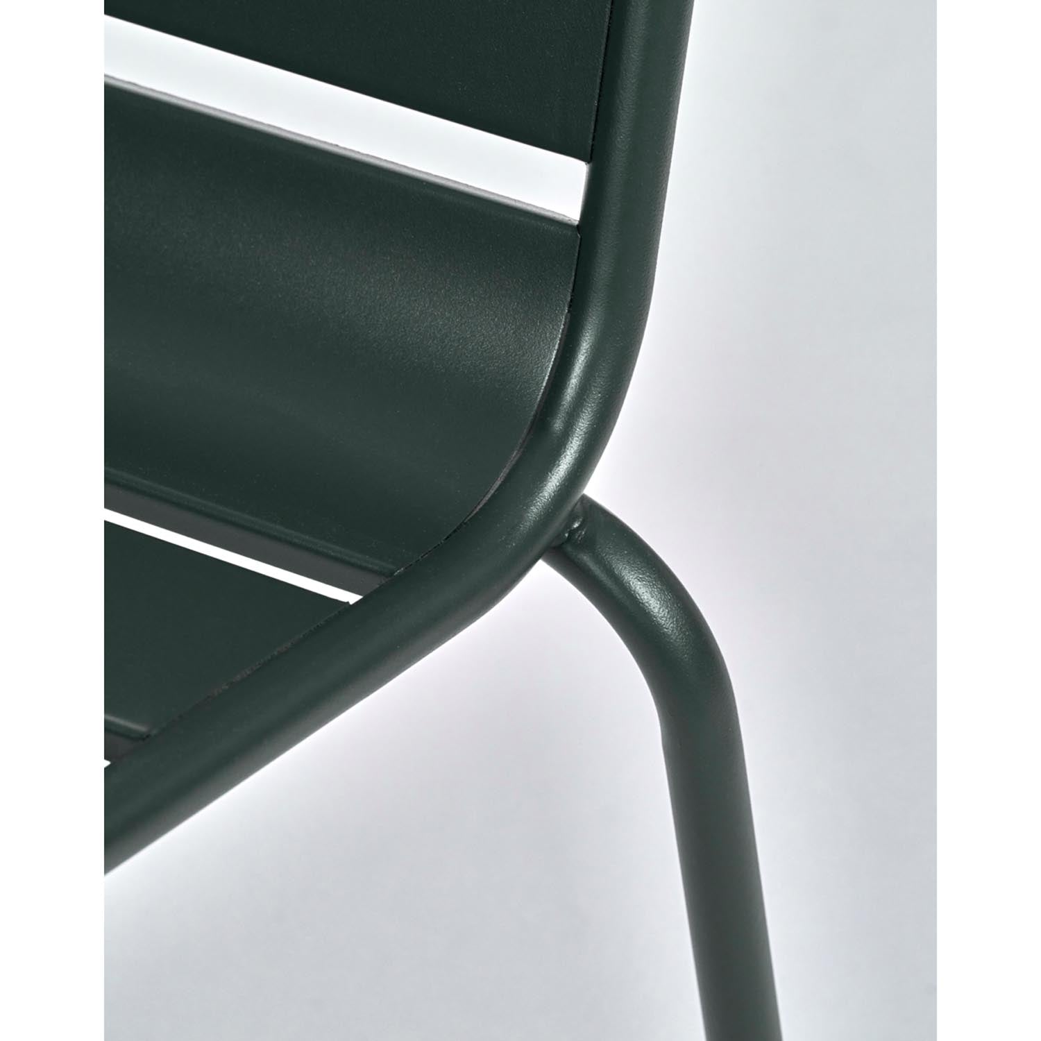 Der HDHelo Stuhl in elegantem Grün vereint robustes Design und Komfort, ideal für stilvolle Aussenbereiche.