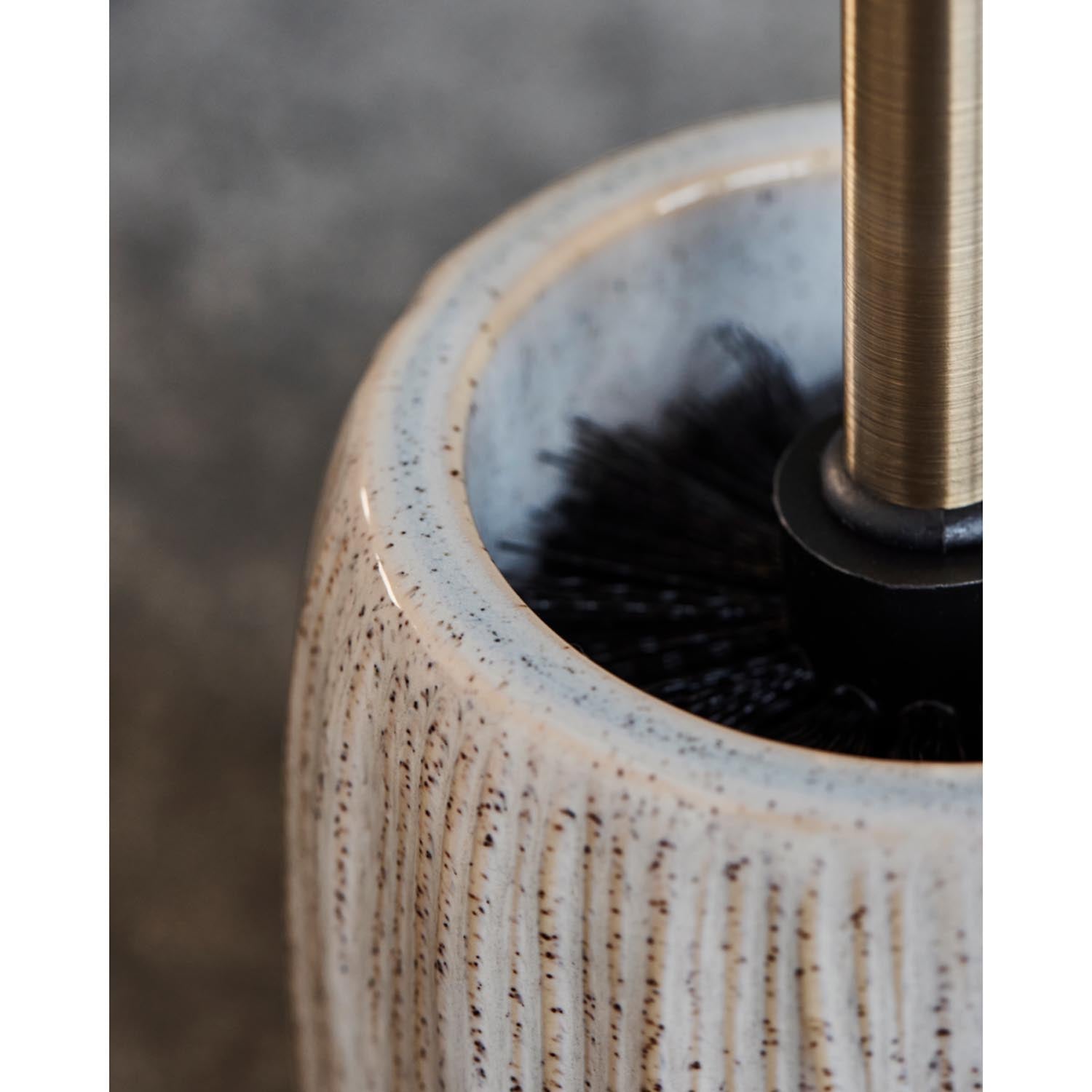 Stilvolle Klobürste von House Doctor in Off-White, modernes Design, langlebig und perfekt für ein elegantes Badezimmer.