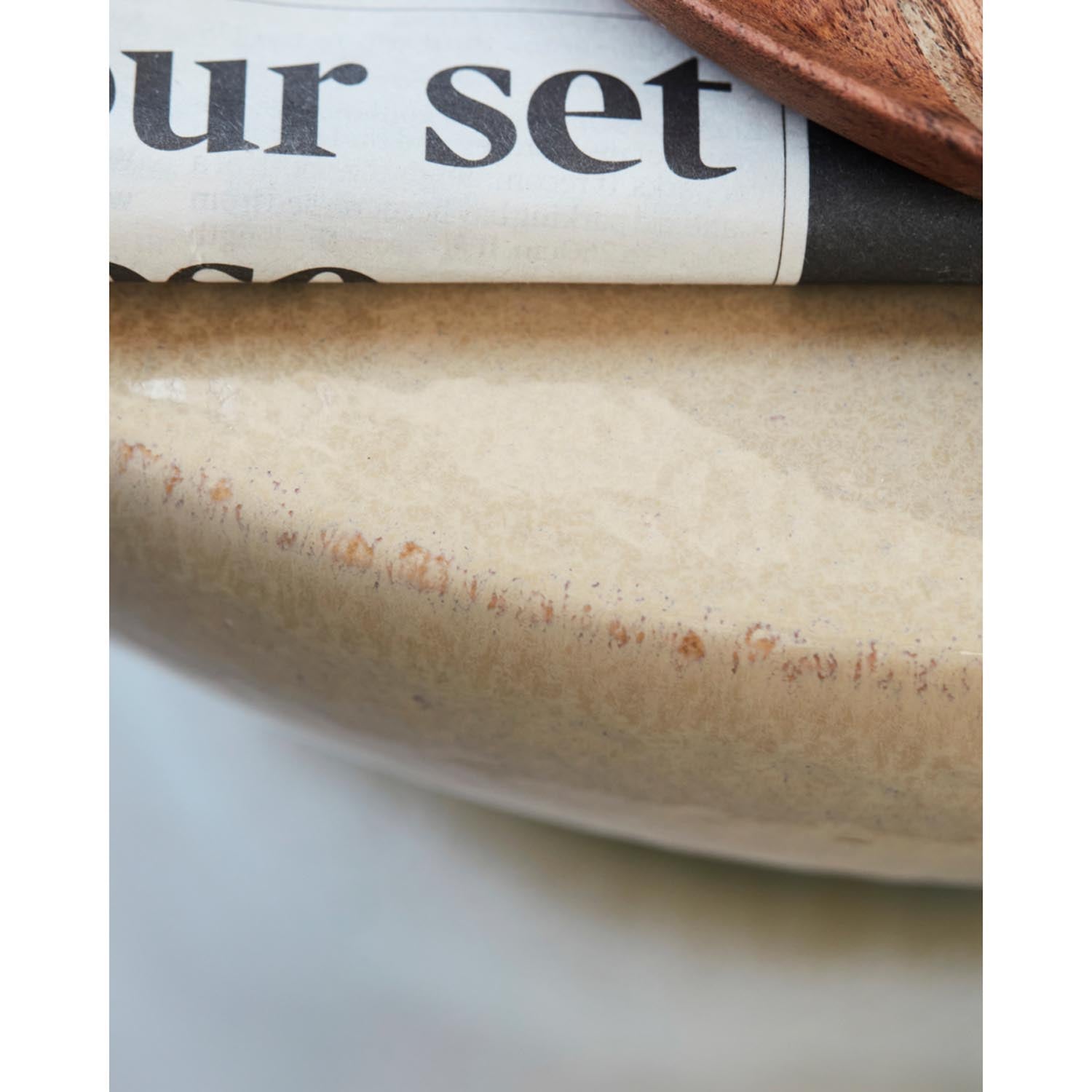 Eleganter Hocker HDPablo in Sand von House Doctor, modernes Design, vielseitig nutzbar, perfekt für stilvolle Wohnräume.