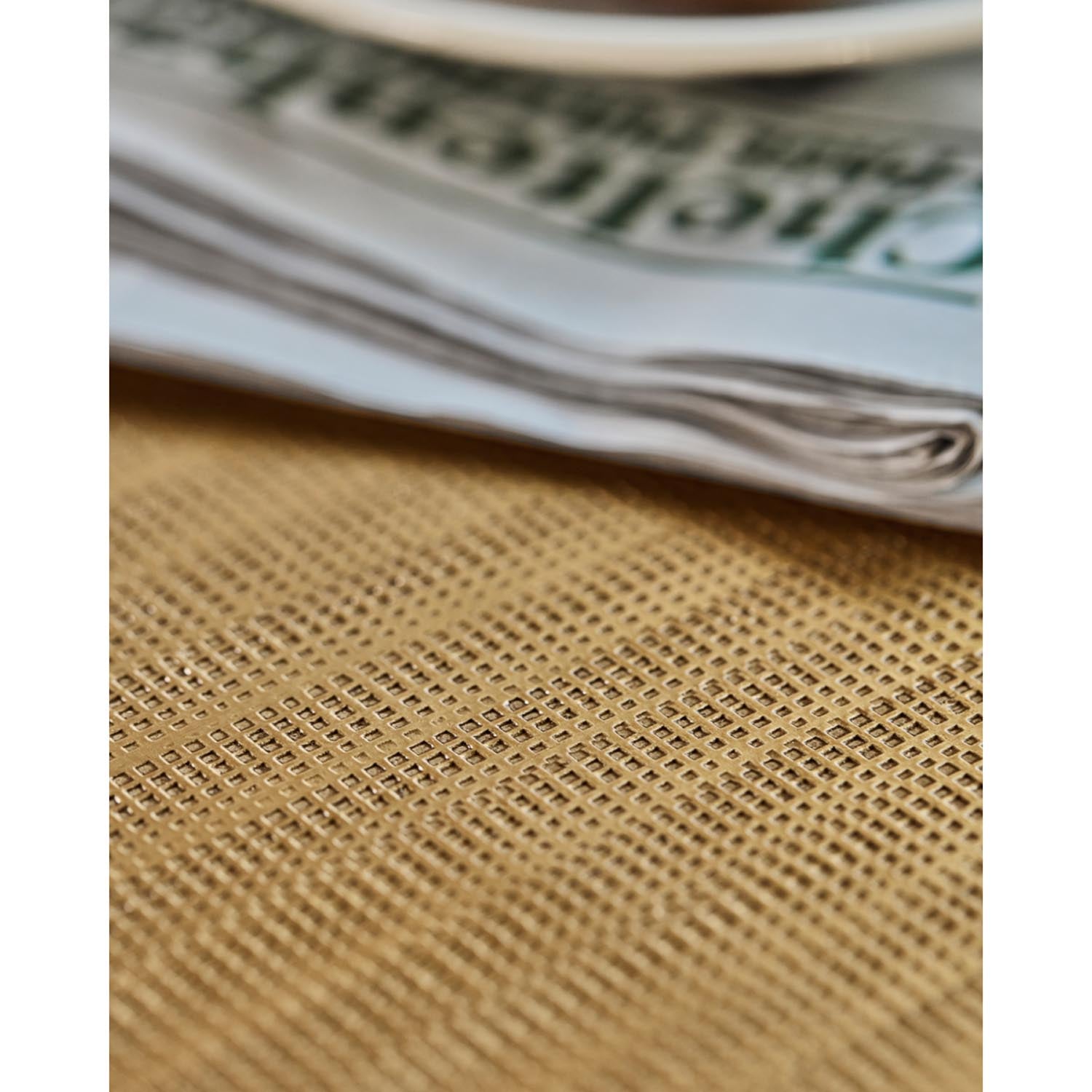 Stilvolles Couchtisch-Set von House Doctor in Gold mit integriertem Stauraum, perfekt für moderne und elegante Wohnräume.