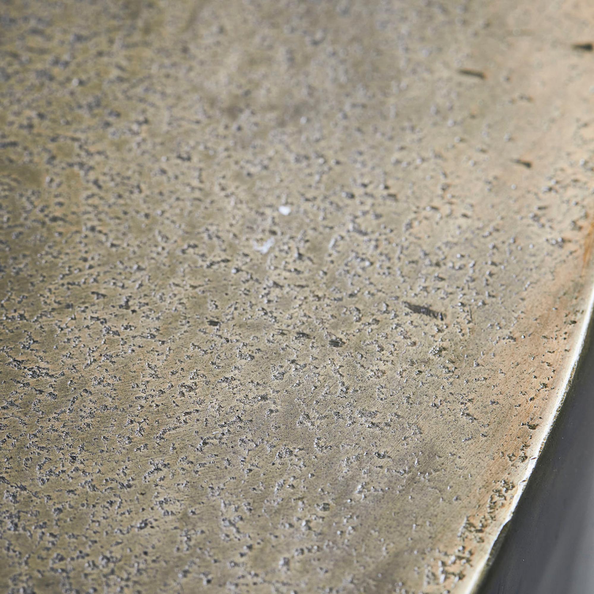 Rota Couchtisch: Skandinavische Eleganz für Ihr Wohnzimmer.