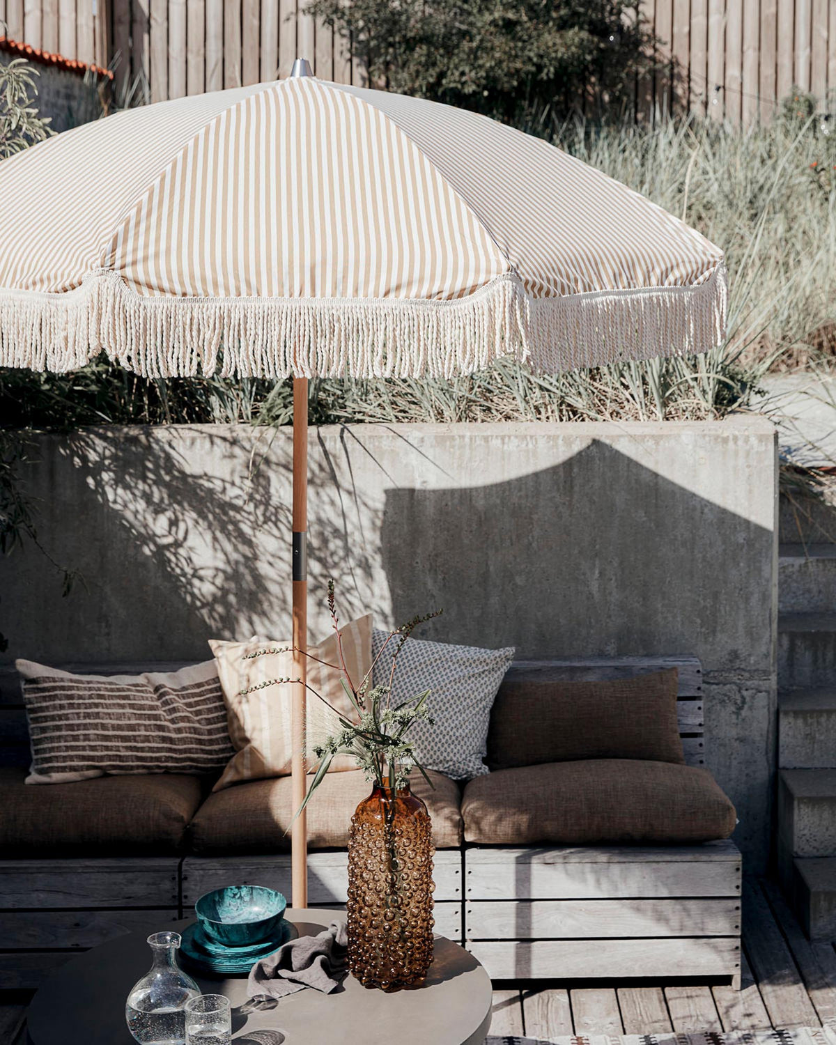 Sonnenschirm, Umbra in Sand präsentiert im Onlineshop von KAQTU Design AG. Sonnenschirm ist von House Doctor