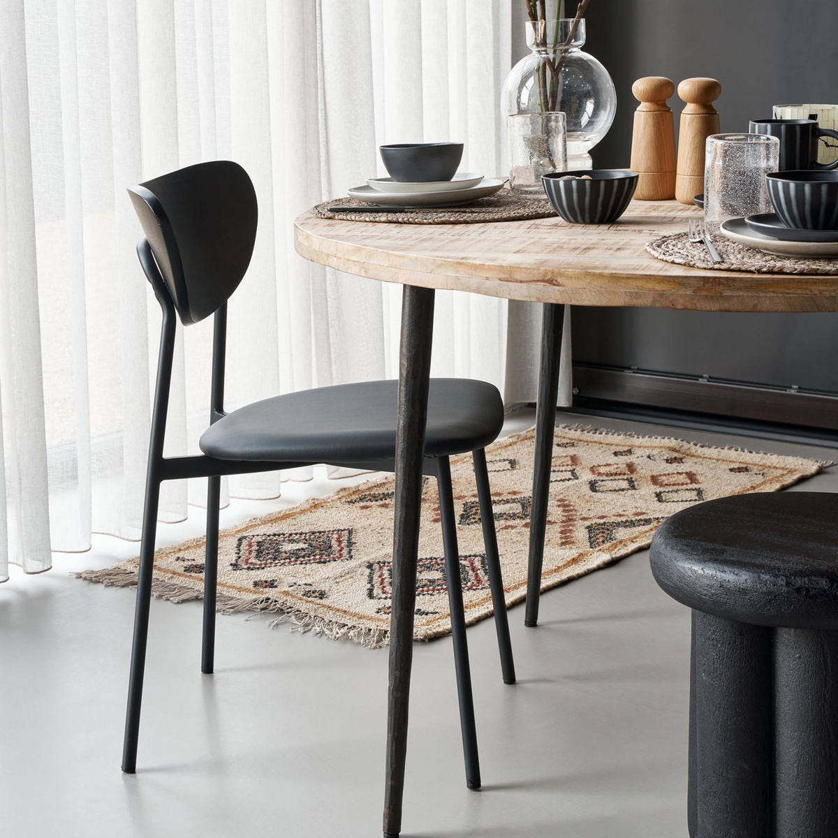 Stuhl, Must in Schwarz präsentiert im Onlineshop von KAQTU Design AG. Stuhl ist von House Doctor