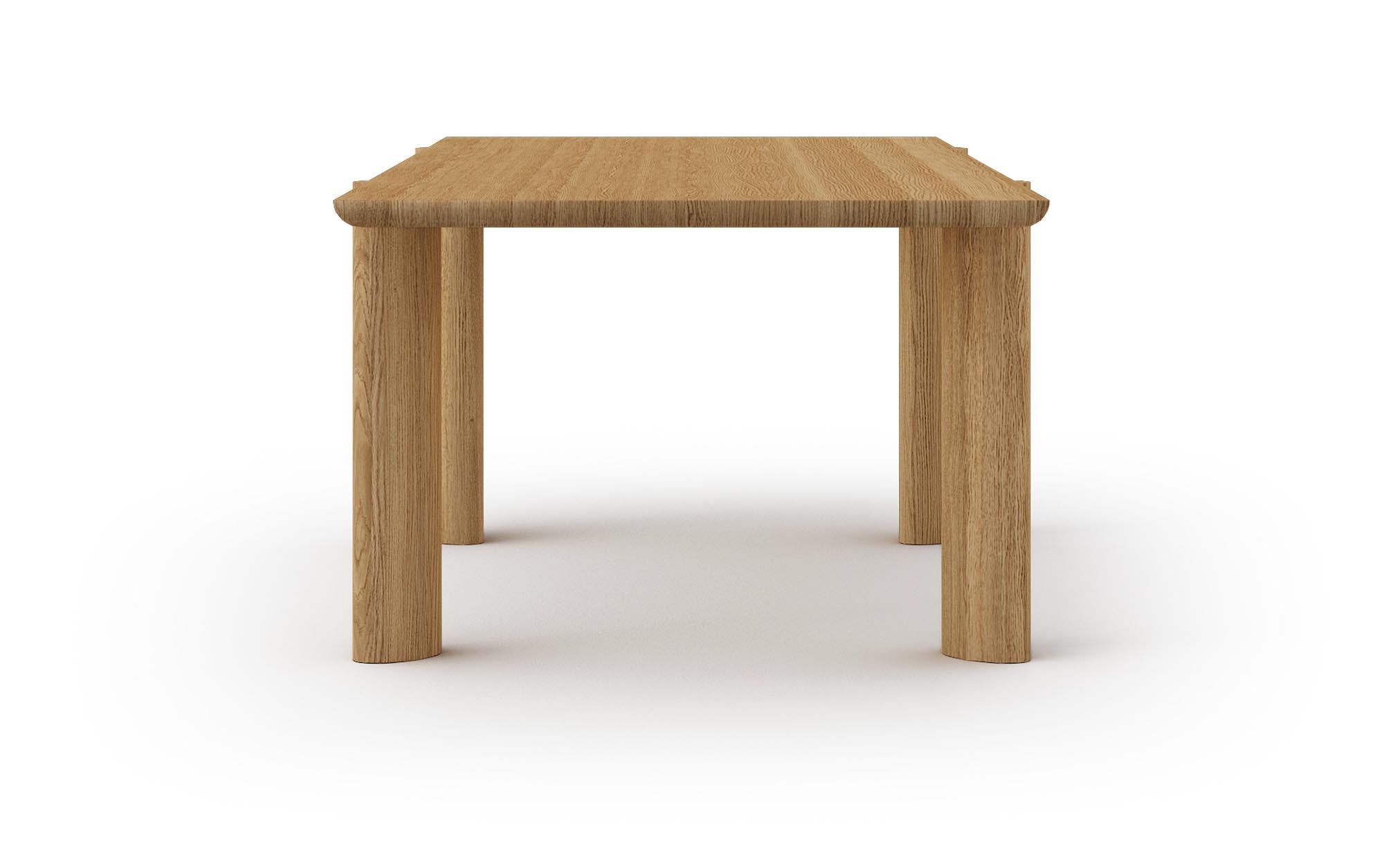 Der Calder Massivholztisch von Mobimex vereint skulpturale Eleganz und harmonische Formen, ideal für stilvolle Ess- und Wohnräume.