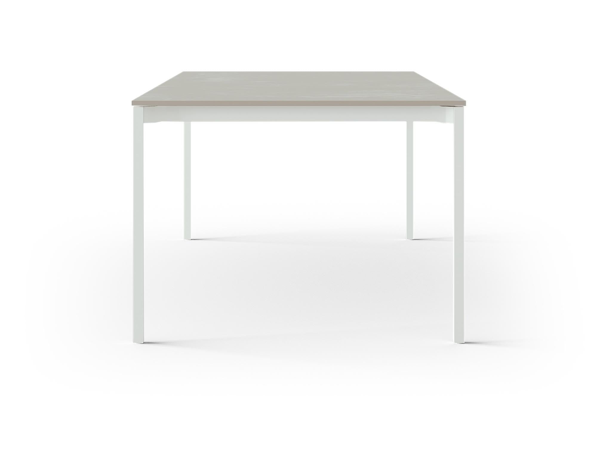 Robuster Dan Outside Keramiktisch von Mobimex für Garten und Terrasse.