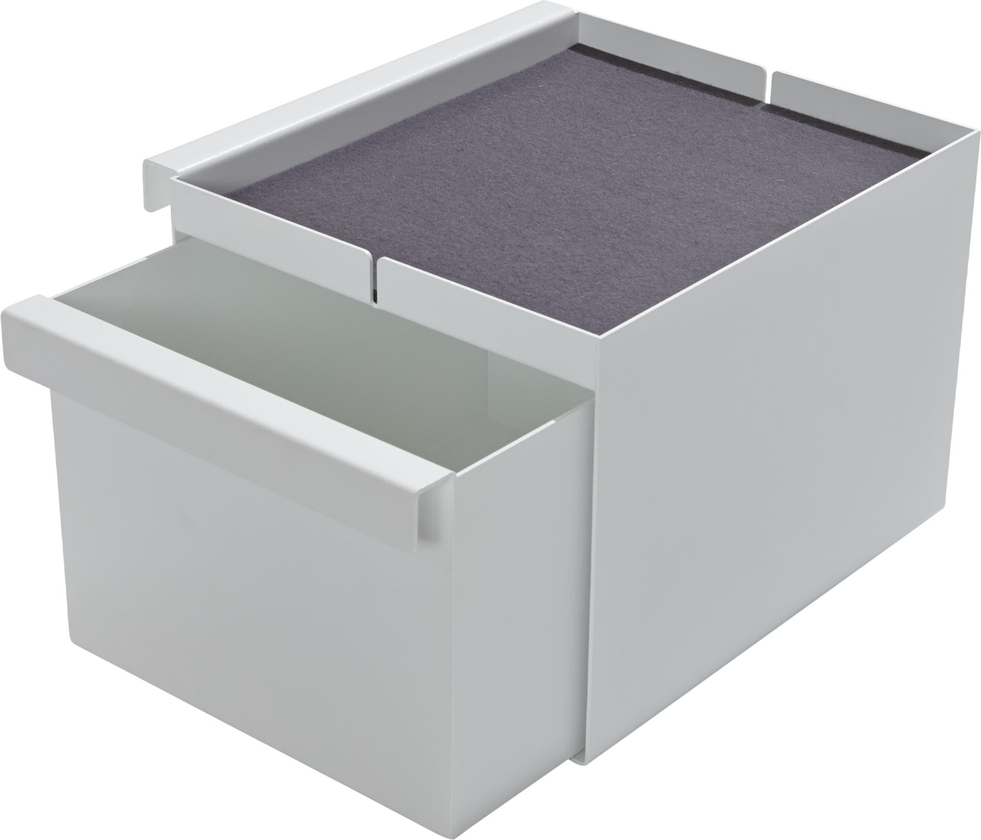 Entdecke das FLAI Add-On-Element No.6 mit Wollfilz von Müller Möbelwerkstätten. Ideal für die FLAI Kommode, funktional und stilvoll.