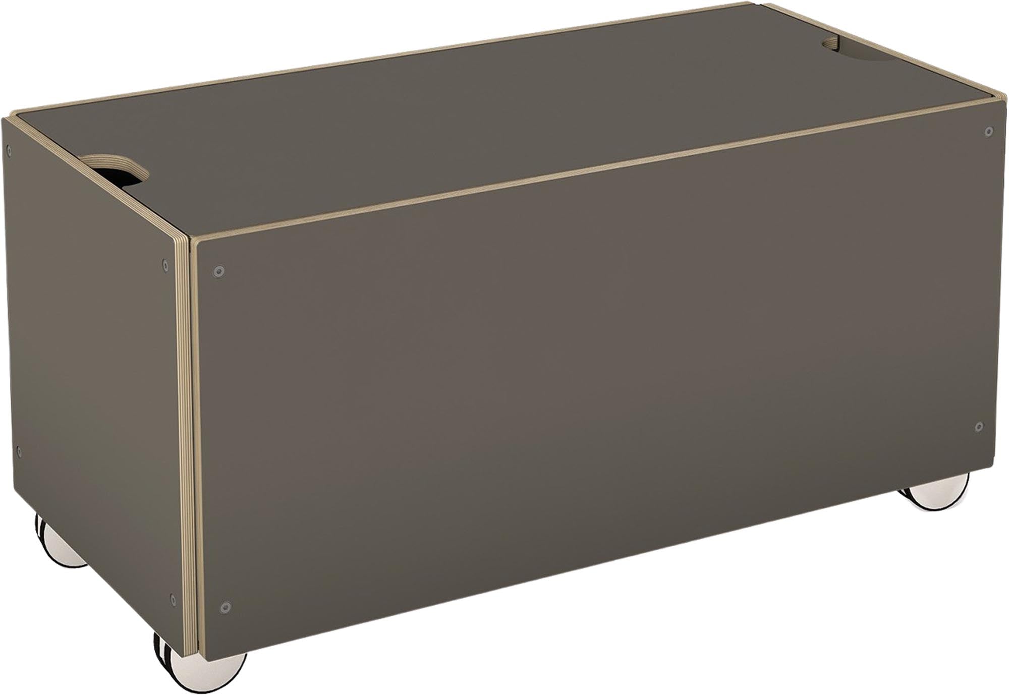 Praktischer Bettkasten mit Deckel für mehr Ordnung im Schlafzimmer.