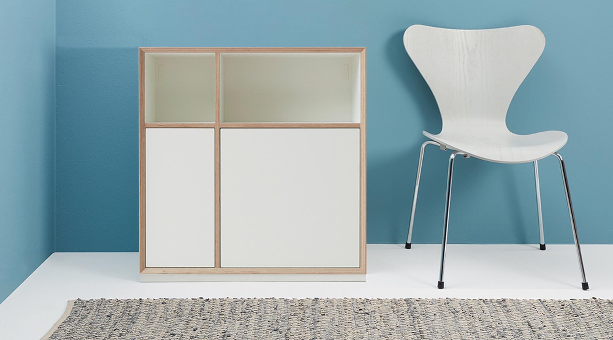 Elegantes Vertiko Ply EIGHT: Stilvolles Design für moderne Räume.