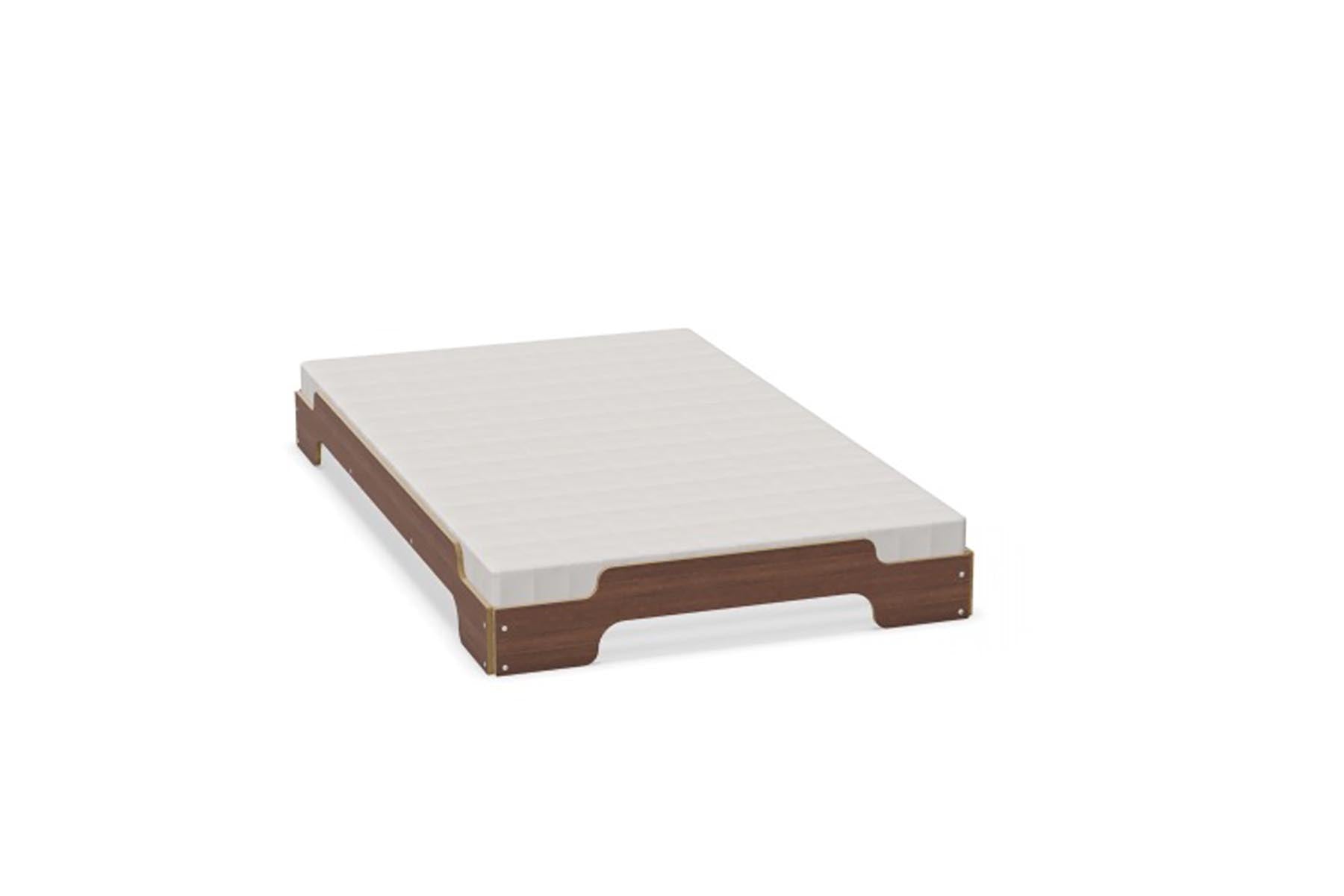 Vielseitige Stapelliege Klassik: Funktionalität trifft auf Design.