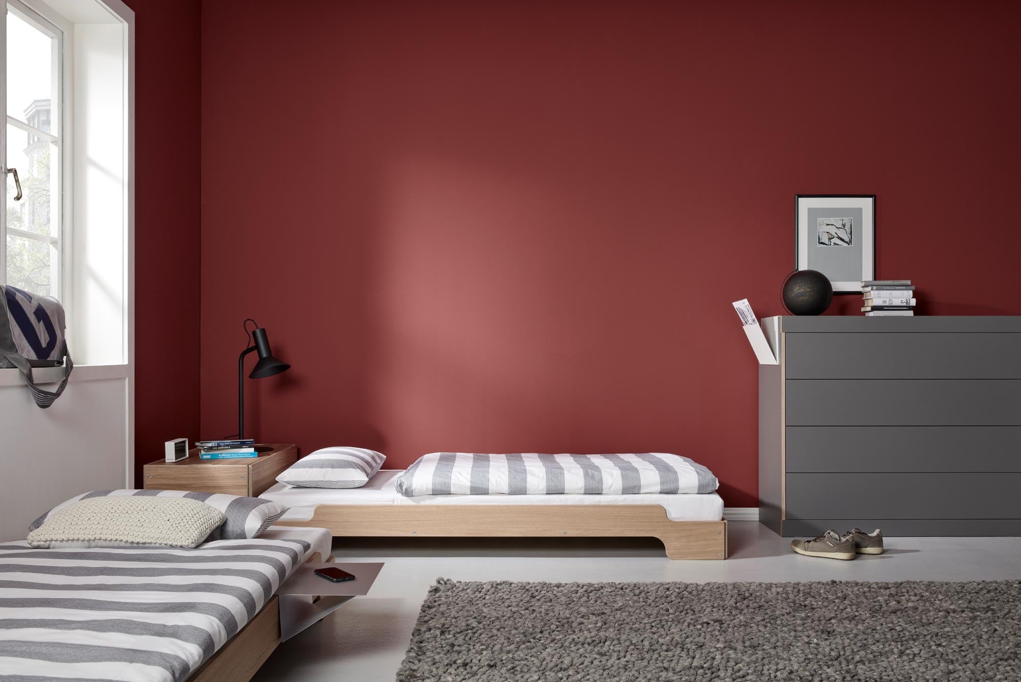 Stapelliege Klassik in Eiche furniert präsentiert im Onlineshop von KAQTU Design AG. Bett ist von Müller Möbelwerkstätten