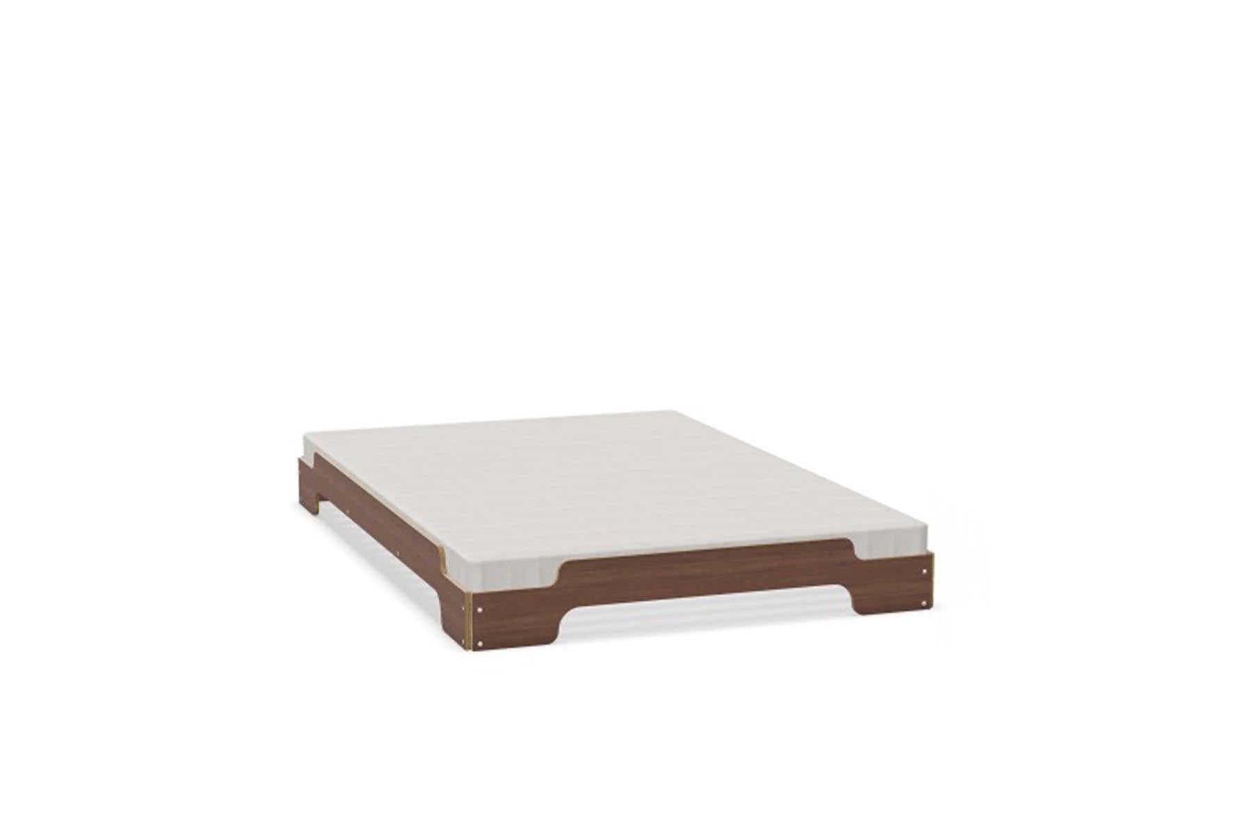 Elegante Stapelliege Klassik: Perfekte Lösung für flexible Räume.