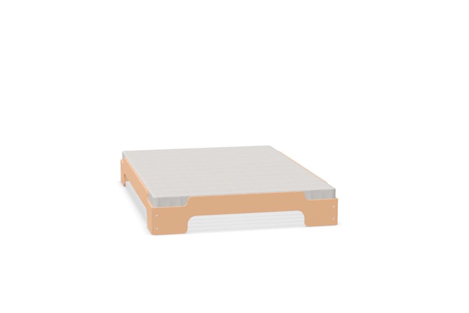 Platzsparende Stapelliege Komfort: Innovatives Design von Müller.