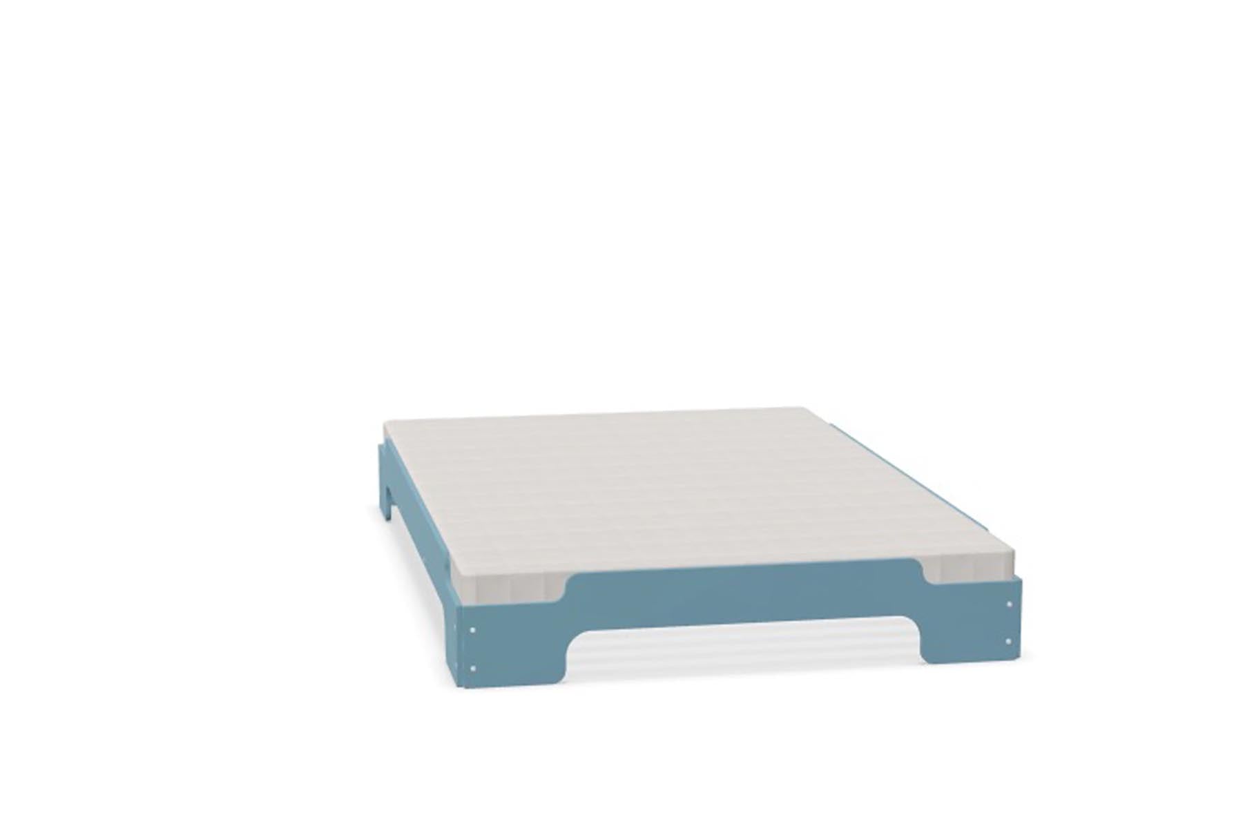 Platzsparende Stapelliege Komfort: Innovatives Design von Müller.