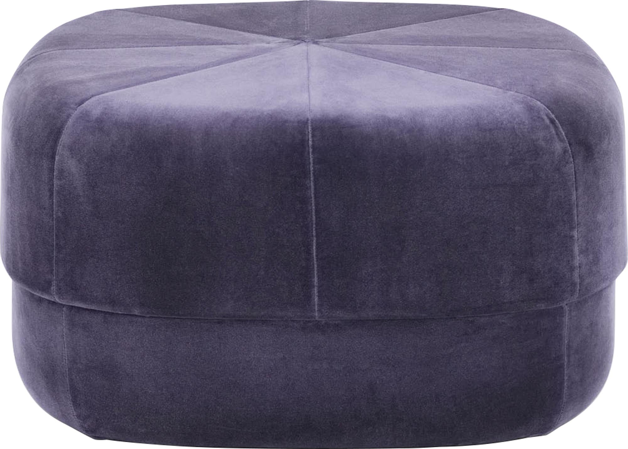 Circus Pouf Gross lila/Velour in präsentiert im Onlineshop von KAQTU Design AG. Pouf ist von Normann Copenhagen