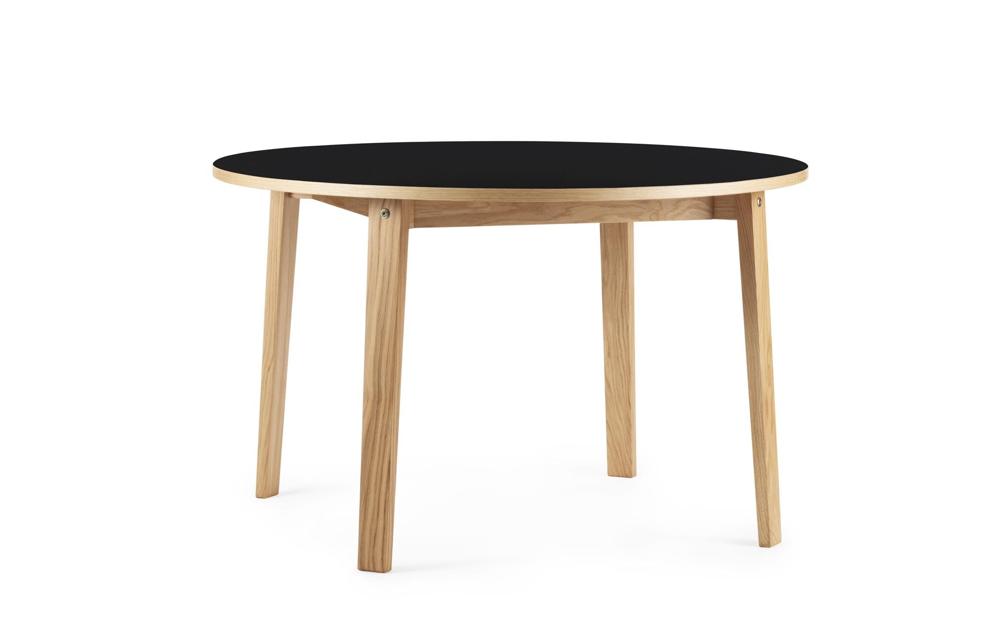 Entdecken Sie den stilvollen Slice Tisch von Normann Copenhagen – ein runder Linoleum-Tisch, der modernes Design und Funktionalität vereint.