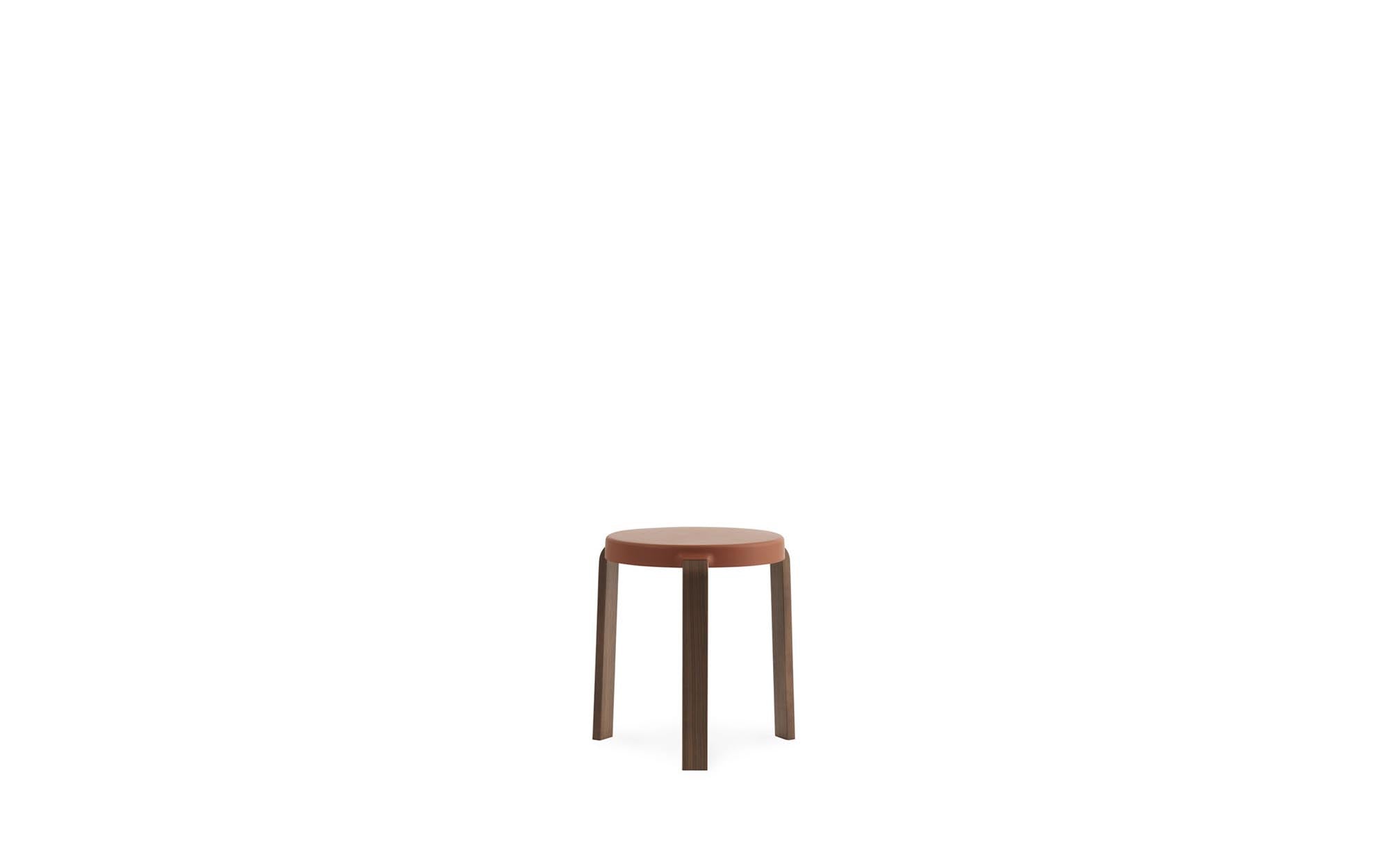 Moderner Tap Hocker in Eiche/Grau von Normann Copenhagen – stilvoll, funktional und vielseitig einsetzbar für jedes Zuhause.