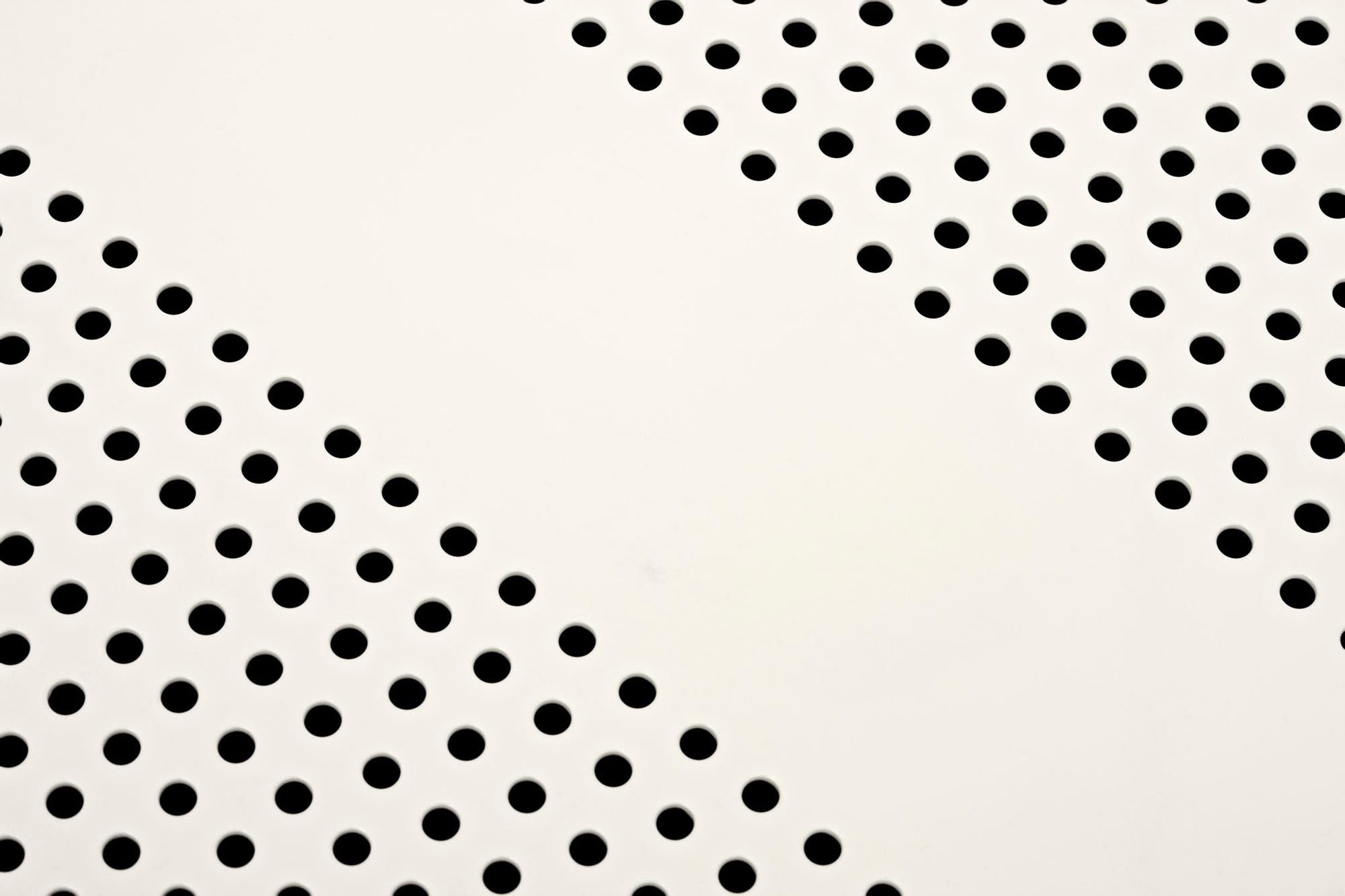 Der große Toj Kleiderständer von Normann Copenhagen vereint Funktionalität und skandinavisches Design für eine elegante Aufbewahrungslösung.