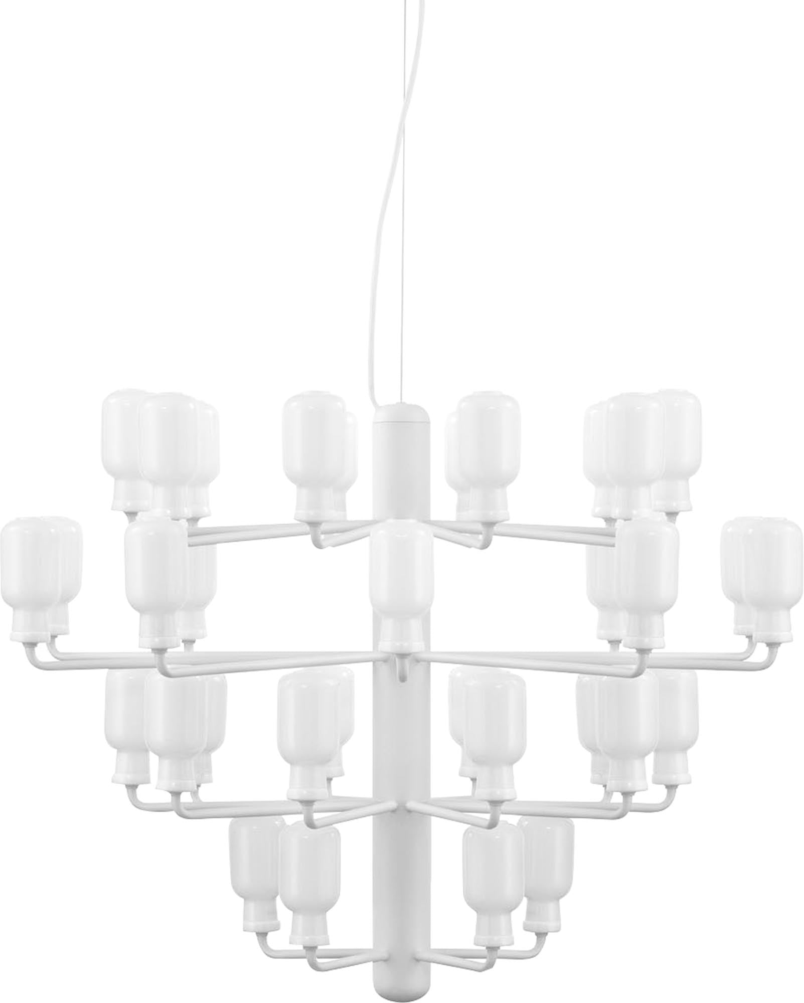 Eleganter Amp Kronleuchter: Skandinavisches Design von Normann.