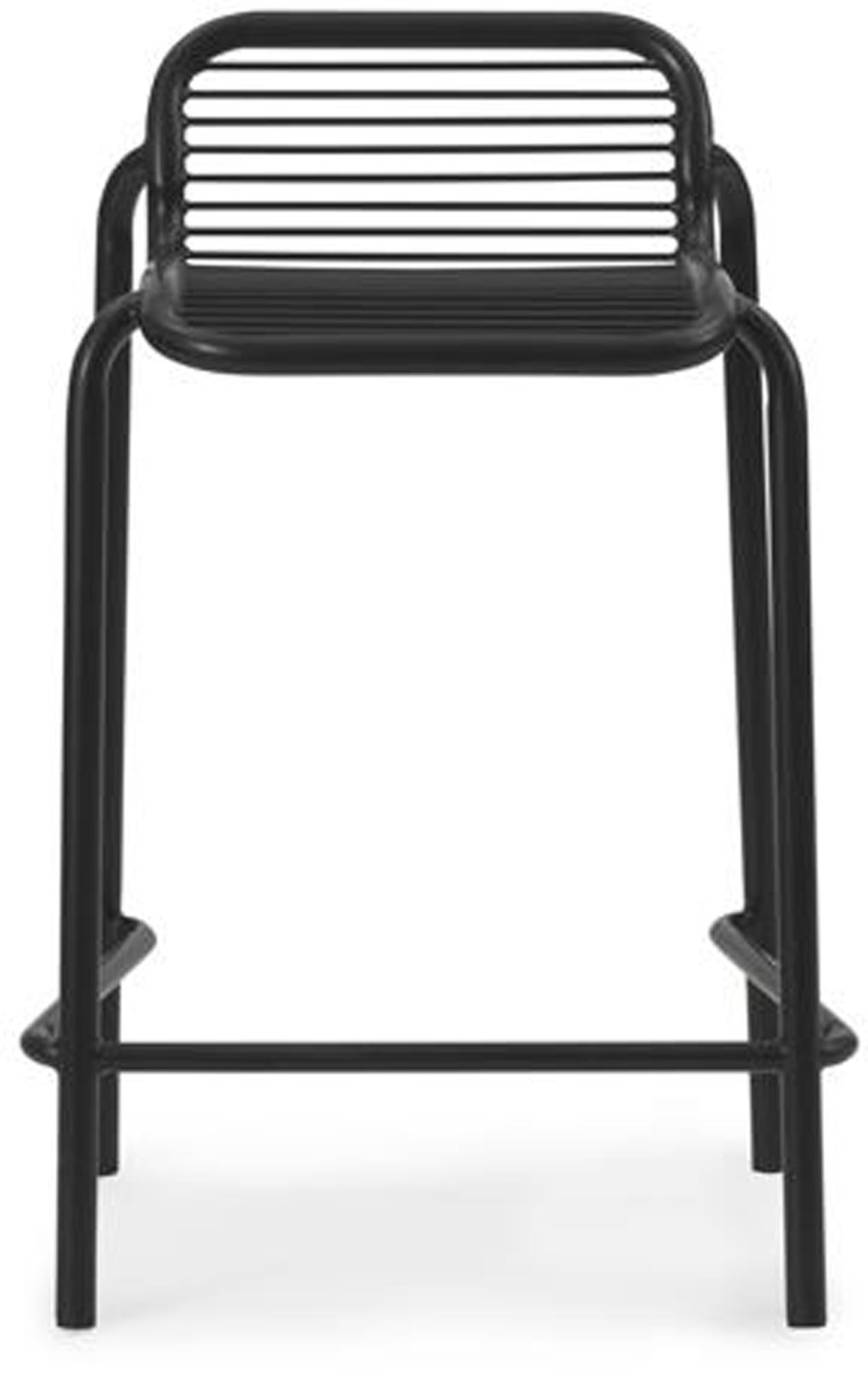 Der Vig Barhocker von Normann Copenhagen: stilvoll, stapelbar, aus pulverbeschichtetem Stahl und optional mit Robinienholz.