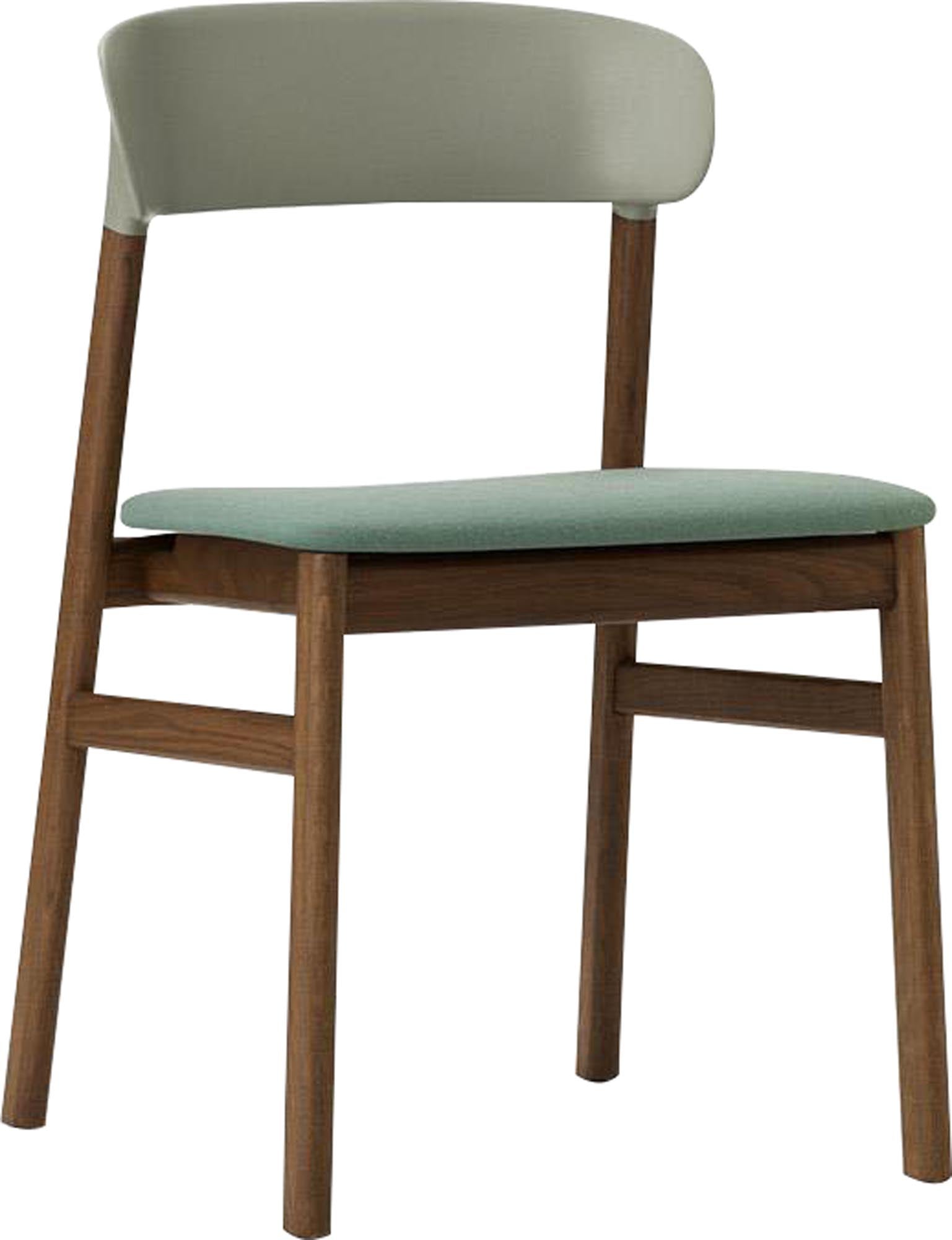 Der Herit Stuhl von Normann Copenhagen vereint dänische Tradition mit moderner Innovation und passt in jedes Interieur.