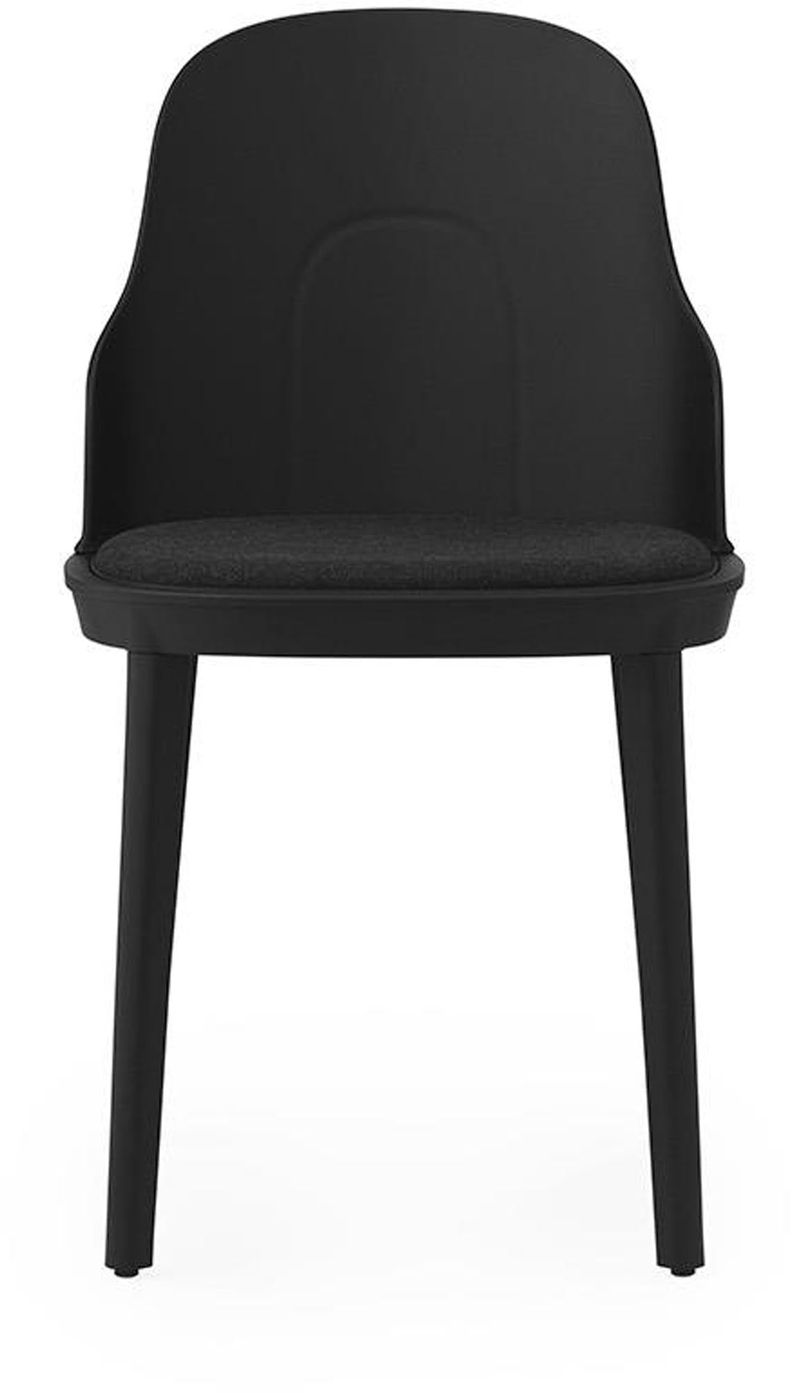 Entdecken Sie den eleganten Allez Stuhl von Normann Copenhagen, gepolstert in Main Line Flax. Ideal für stilvolle Räume und höchsten Komfort.