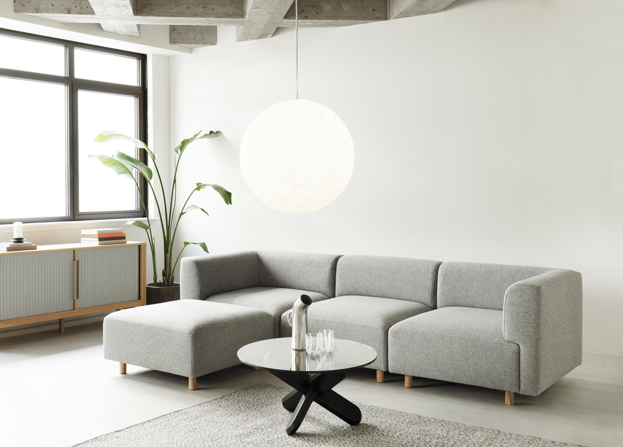 Das Redo Modular Sofa 110 Center von Normann Copenhagen bietet ein flexibles, anpassungsfähiges Design für jeden Raum.