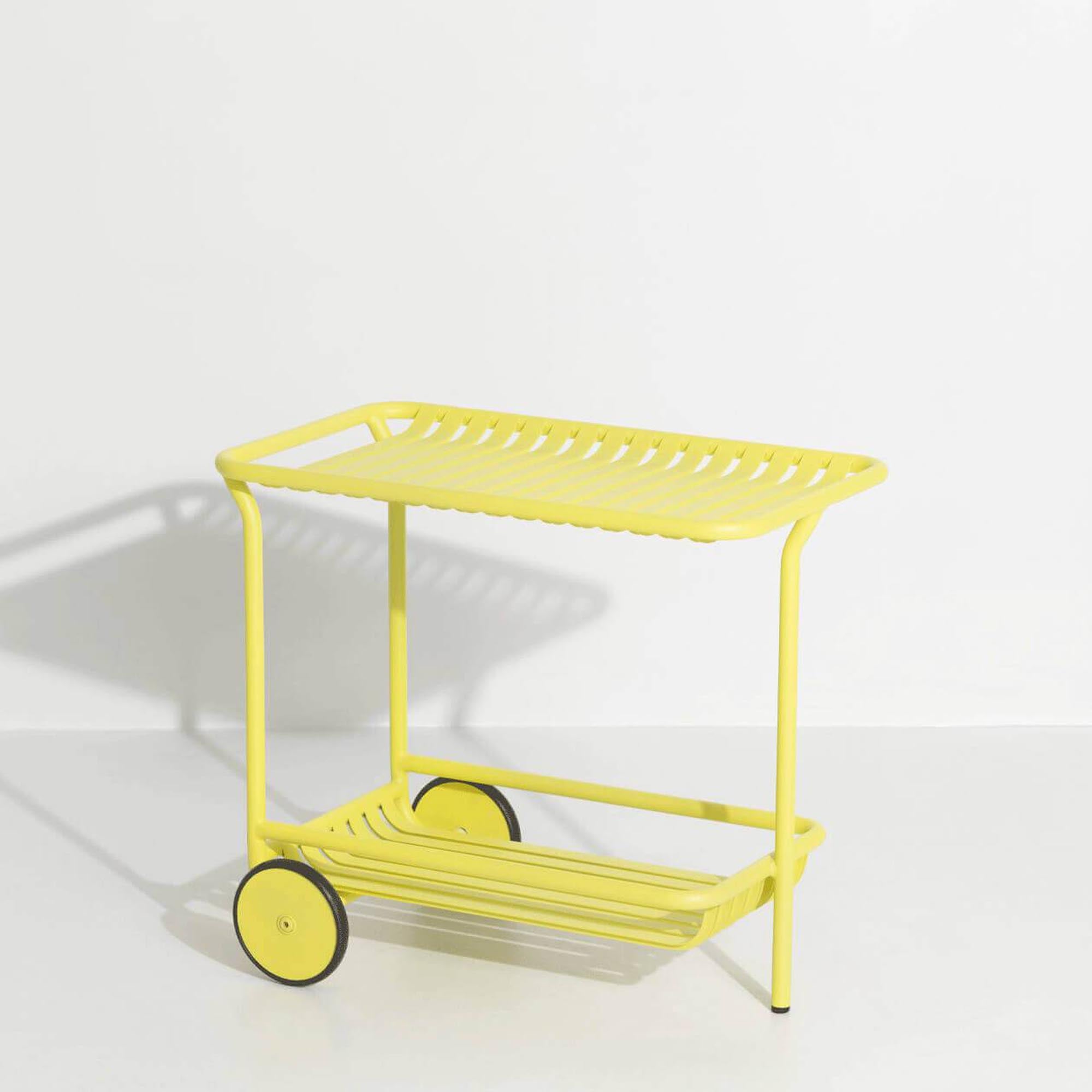 Der stilvolle Week-End Trolley von Petite Friture vereint Funktionalität und modernes Design – perfekt für städtische Abenteuer und Kurztrips.