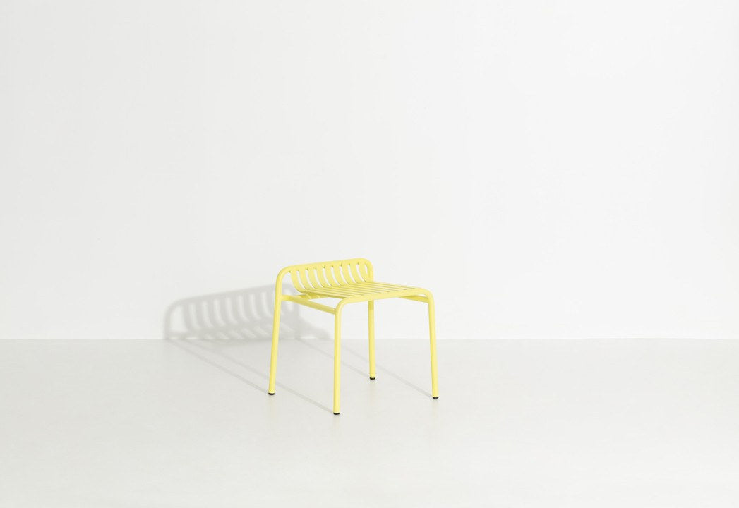 Week-End Gartenhocker in Yellow präsentiert im Onlineshop von KAQTU Design AG. Hocker Outdoor ist von Petite Friture