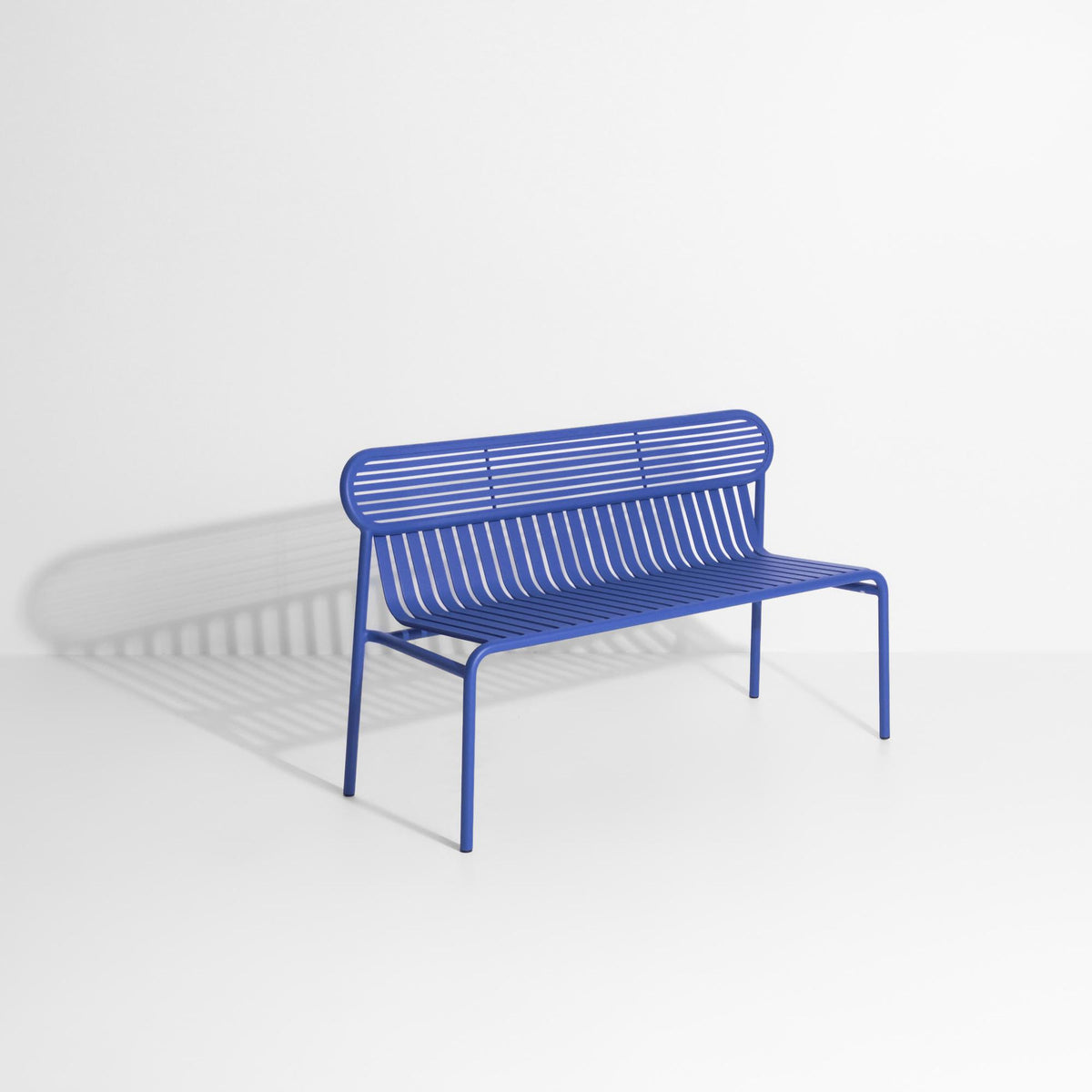 Week-End Gartenbank in Blue präsentiert im Onlineshop von KAQTU Design AG. Gartenbank ist von Petite Friture