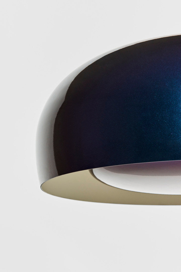 Brush Pendellampe Large in Bettle präsentiert im Onlineshop von KAQTU Design AG. Pendelleuchte ist von Petite Friture