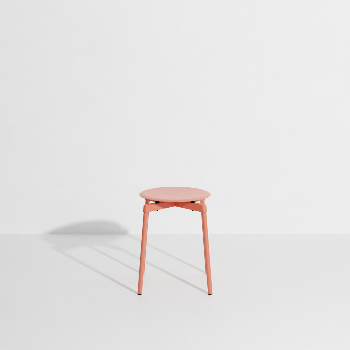 Fromme Barstuhl in Coral präsentiert im Onlineshop von KAQTU Design AG. Hocker Outdoor ist von Petite Friture