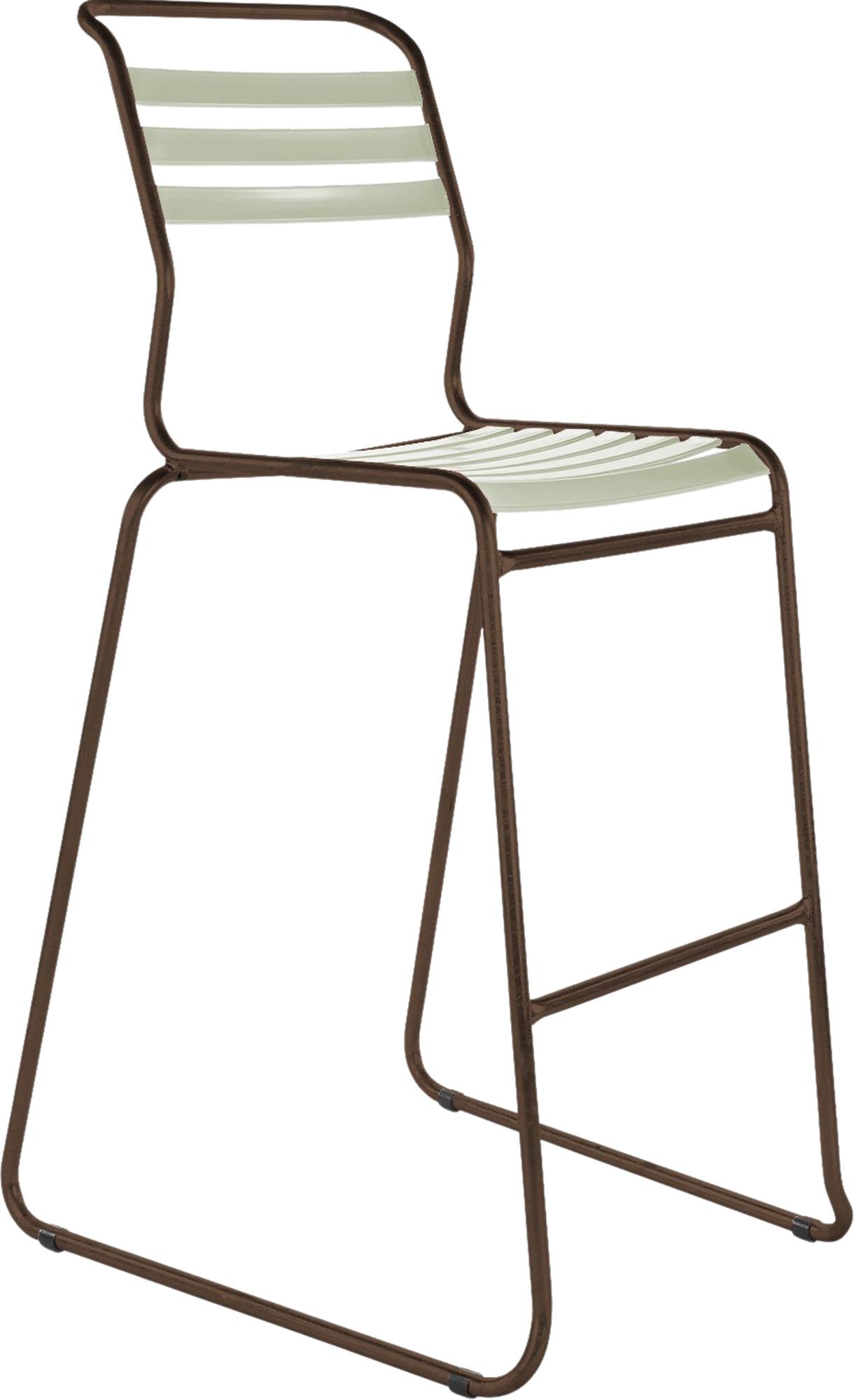 Erleben Sie den Lättli-Barstuhl Säntis von Schaffner – ein eleganter, stabiler Barstuhl mit Kufen, perfekt für gemütliche Abende im Freien.